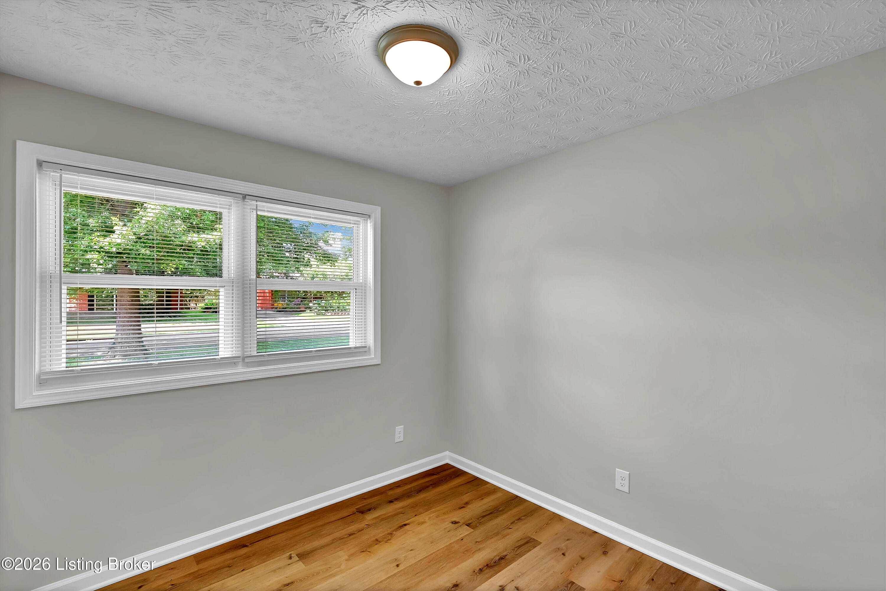 305 Kilmory Ave Property Photo 27