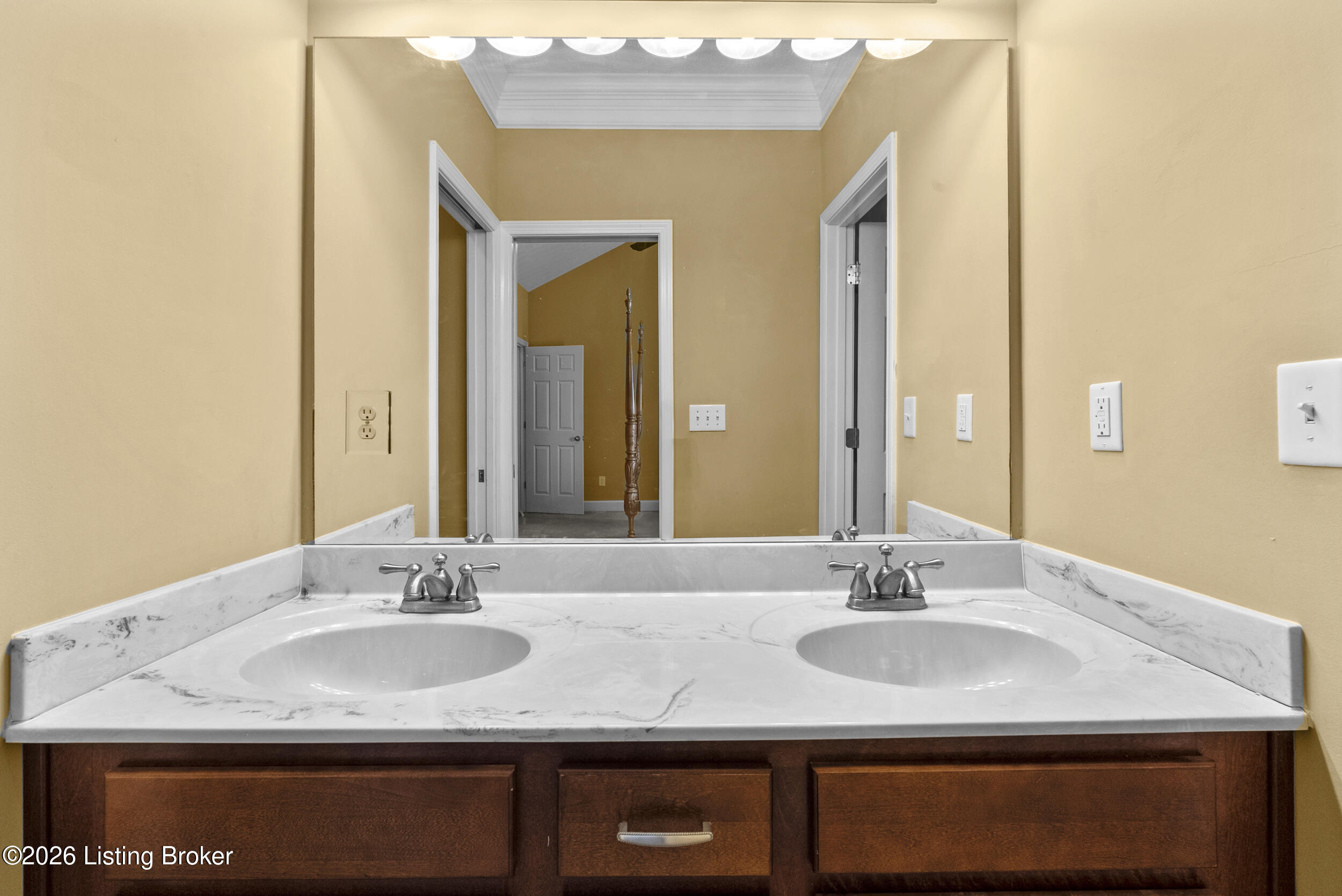 210 E Indian Stone Rd Property Photo 23