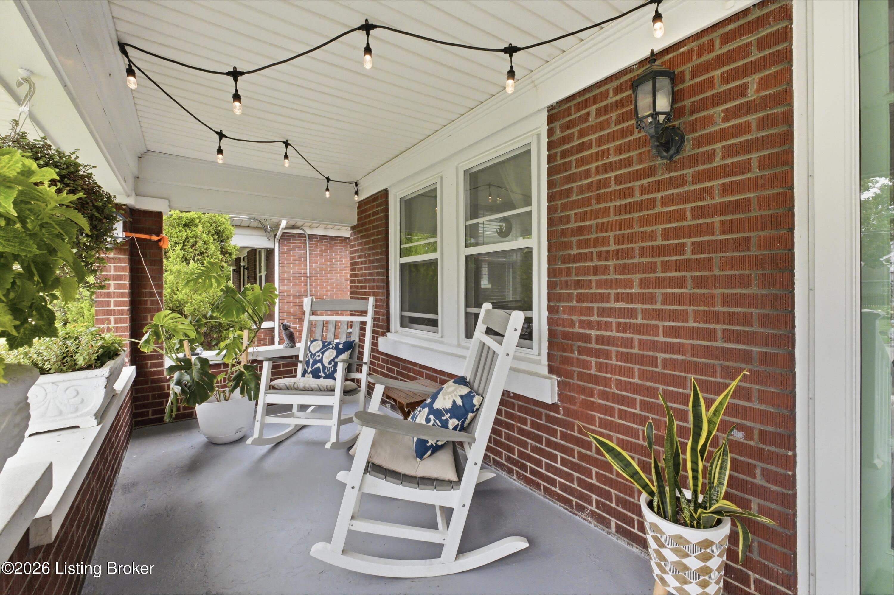 826 Texas Ave Property Photo 6