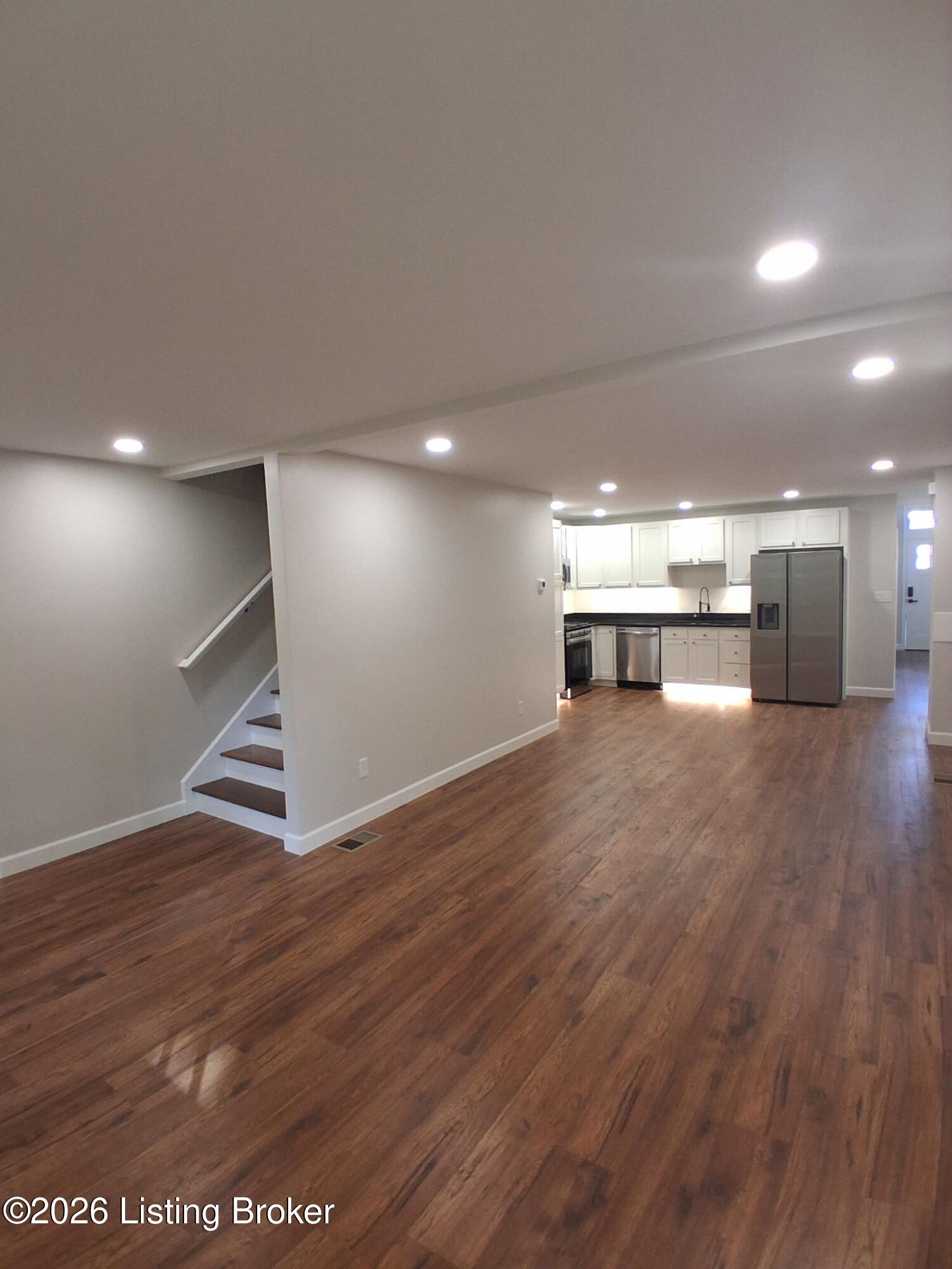 1203 E Kentucky St Property Photo 6