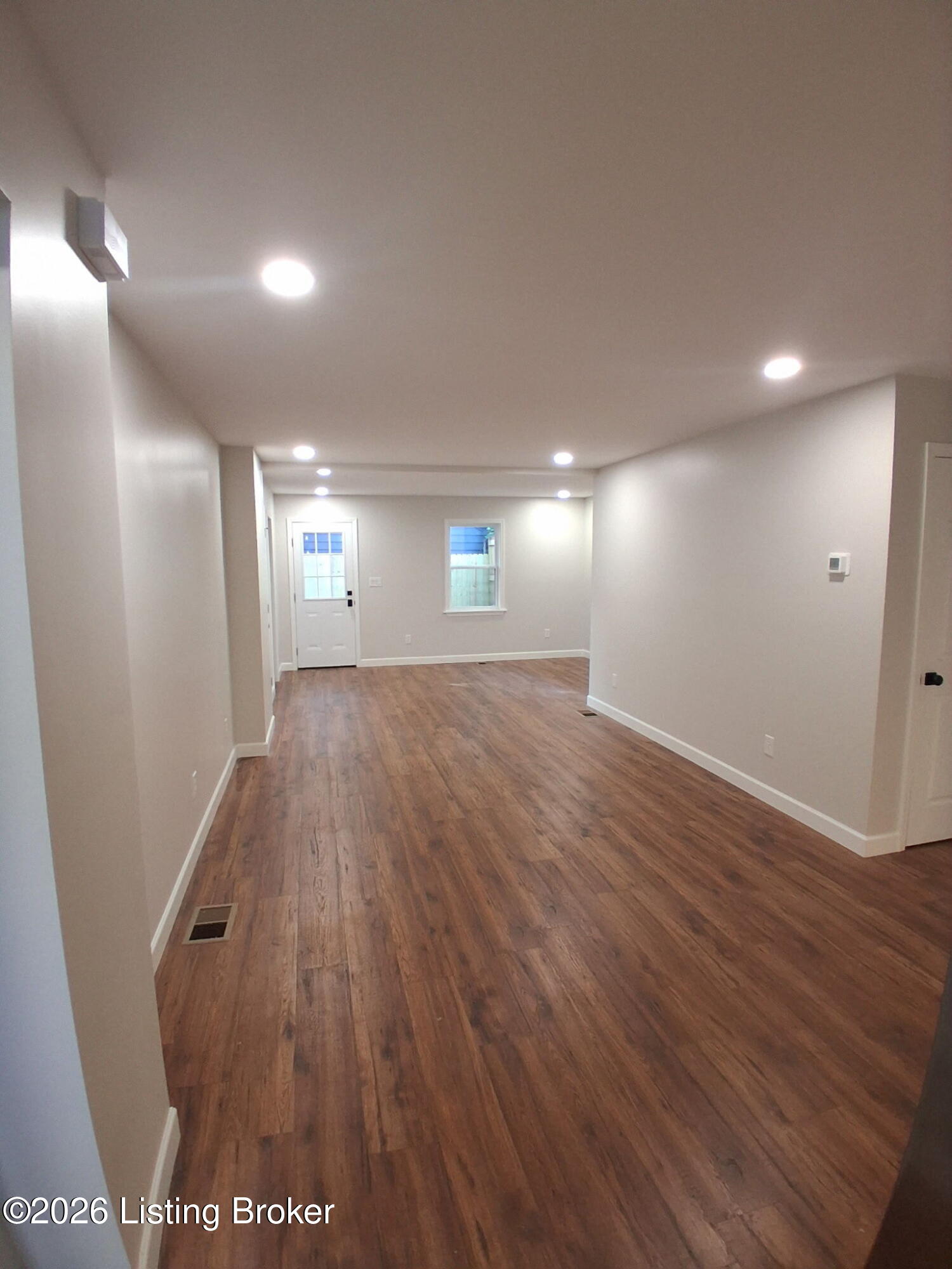 1203 E Kentucky St Property Photo 17