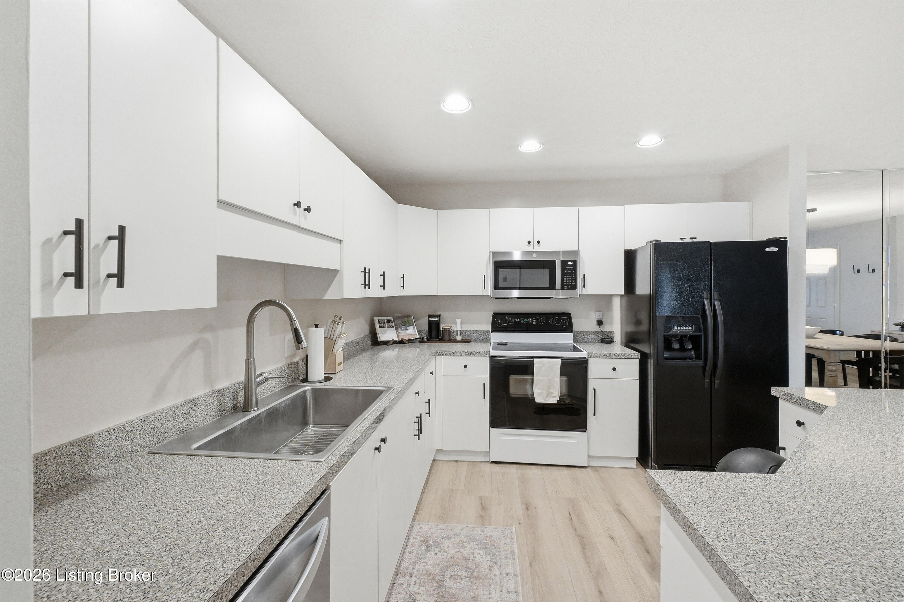 8509 Atrium Dr 201 Property Photo 11