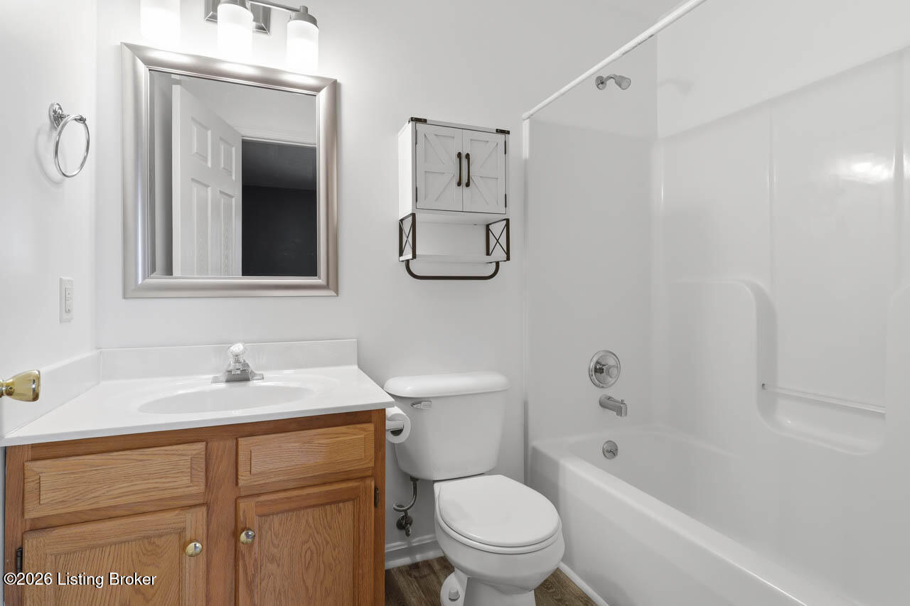 108 Excalibur Ct Property Photo 15