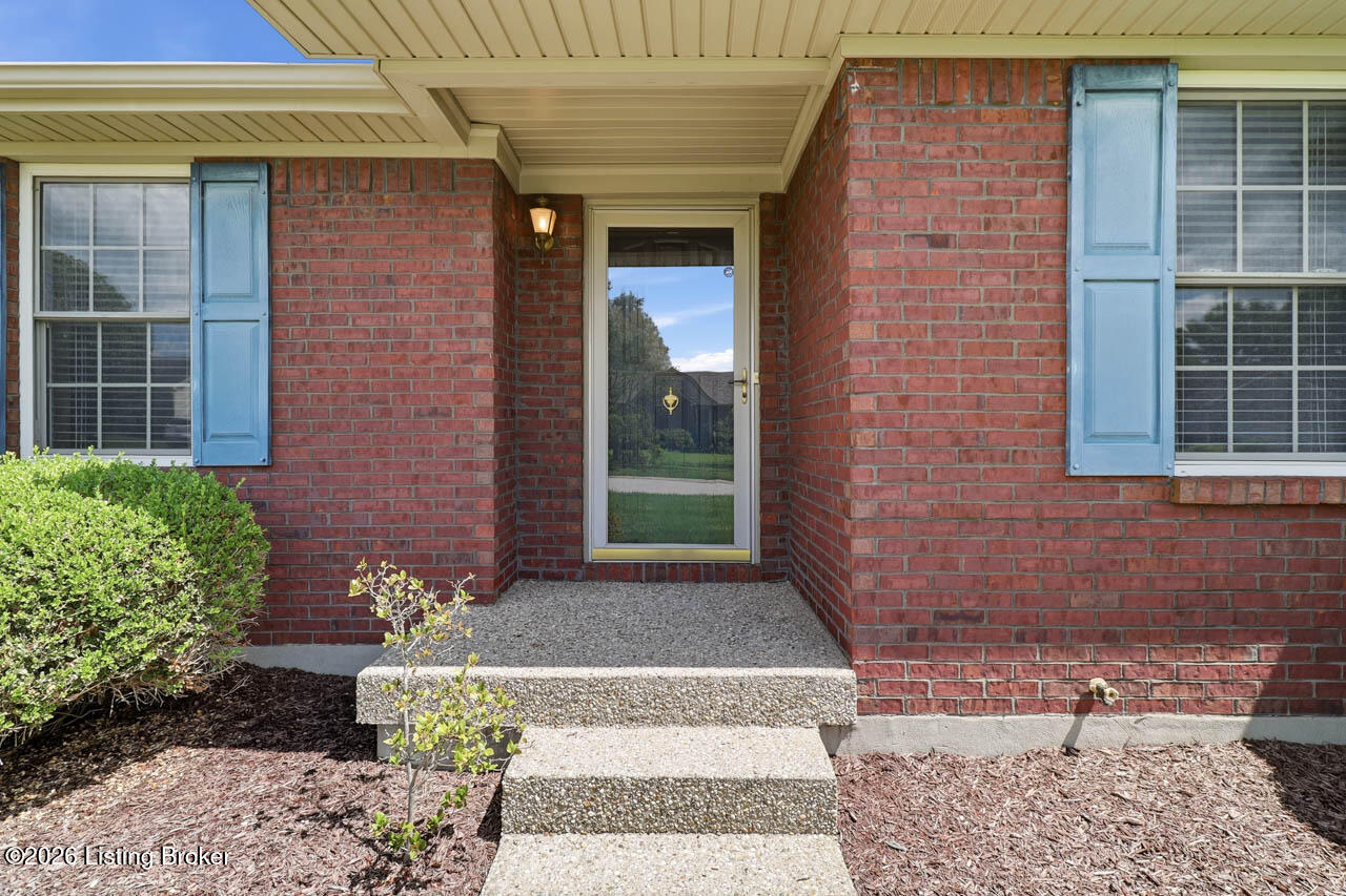 108 Excalibur Ct Property Photo 37