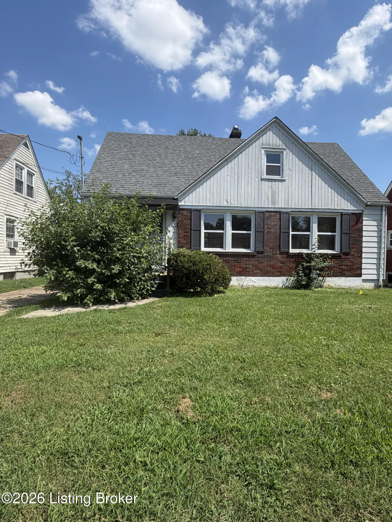 1815 Cypress St Property Photo 1