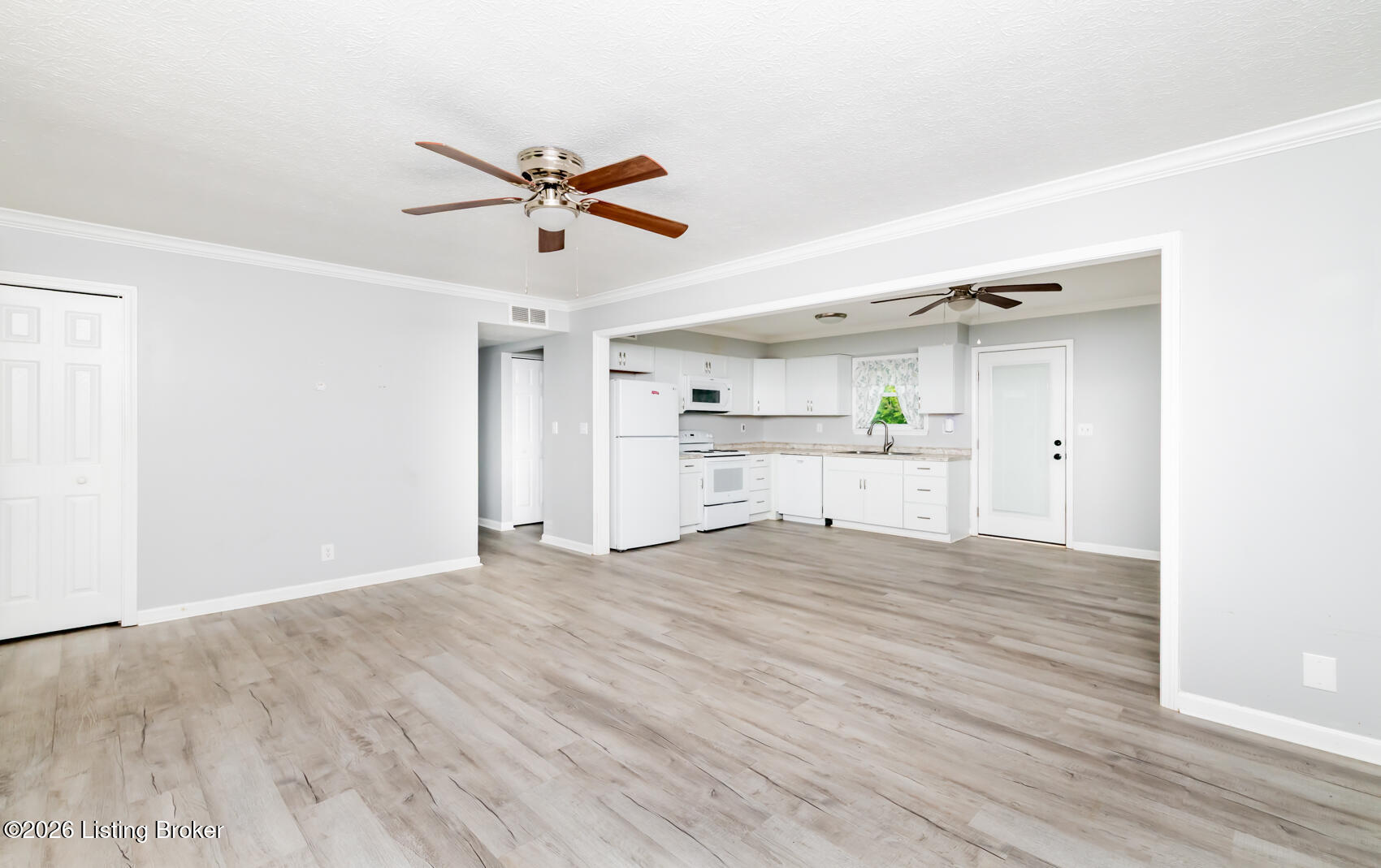 12420 Somerset Dr Property Photo 1