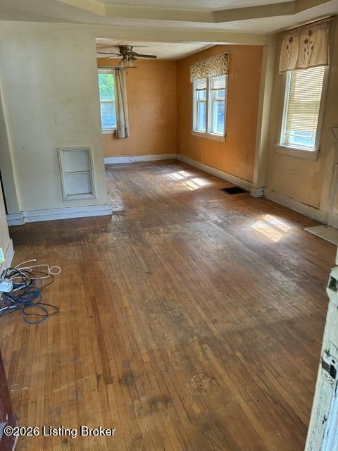 936 Beecher St Property Photo 5