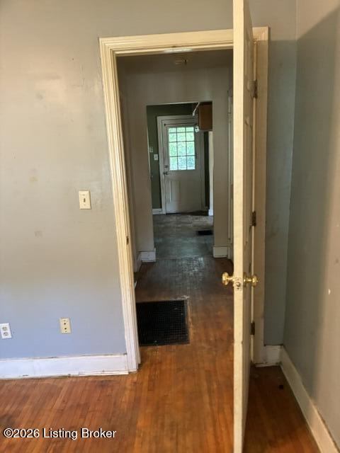 936 Beecher St Property Photo 10