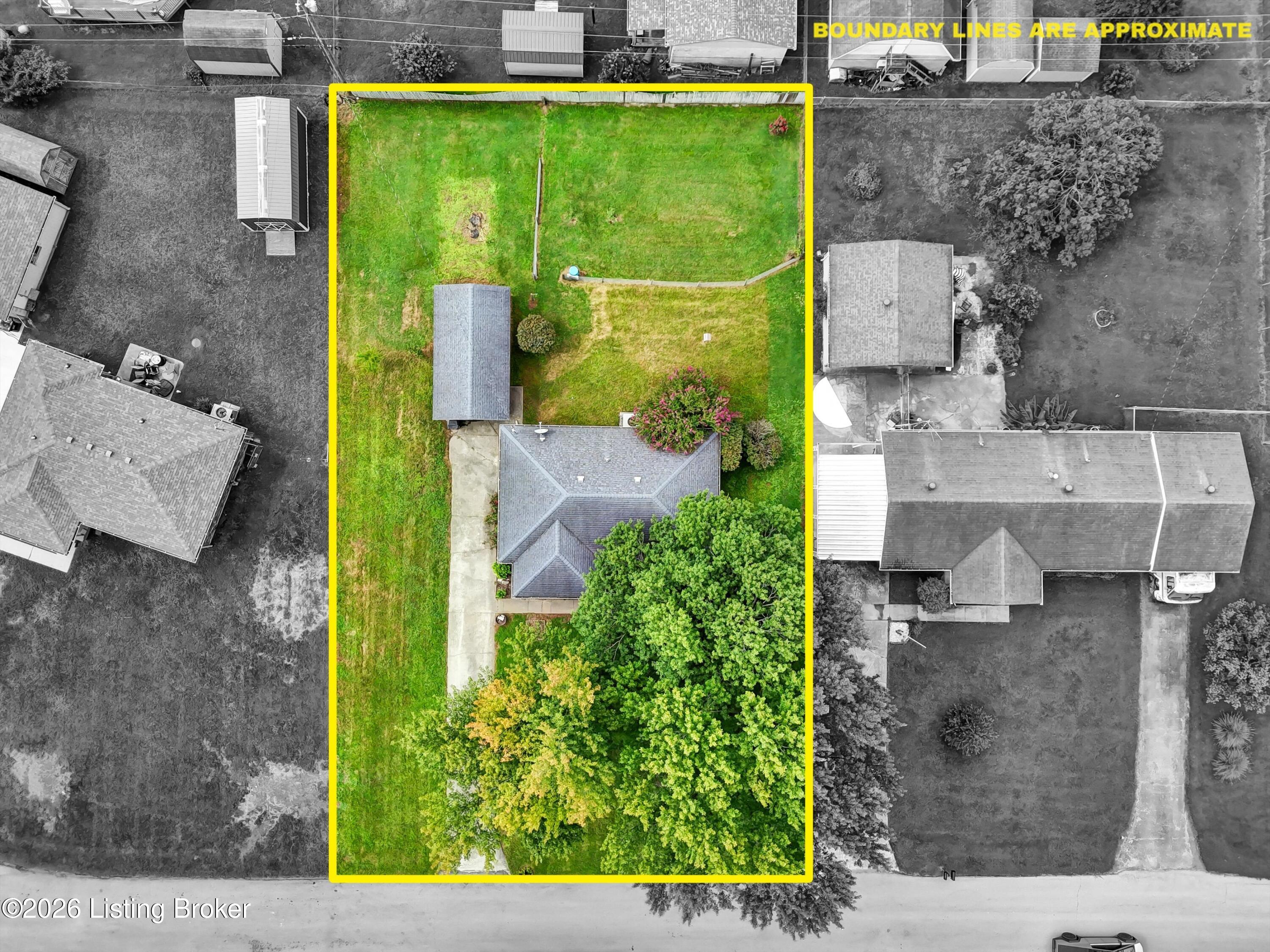 213 Pebblebrook Dr Property Photo 2