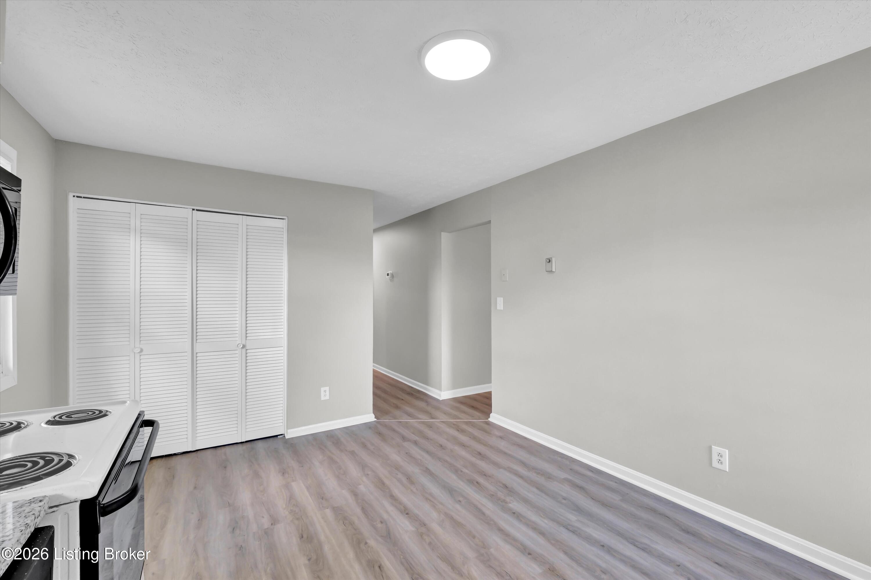 213 Pebblebrook Dr Property Photo 11