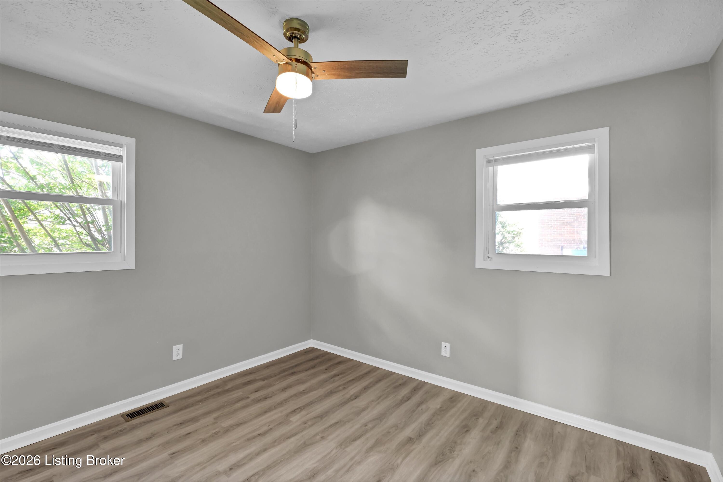 213 Pebblebrook Dr Property Photo 14