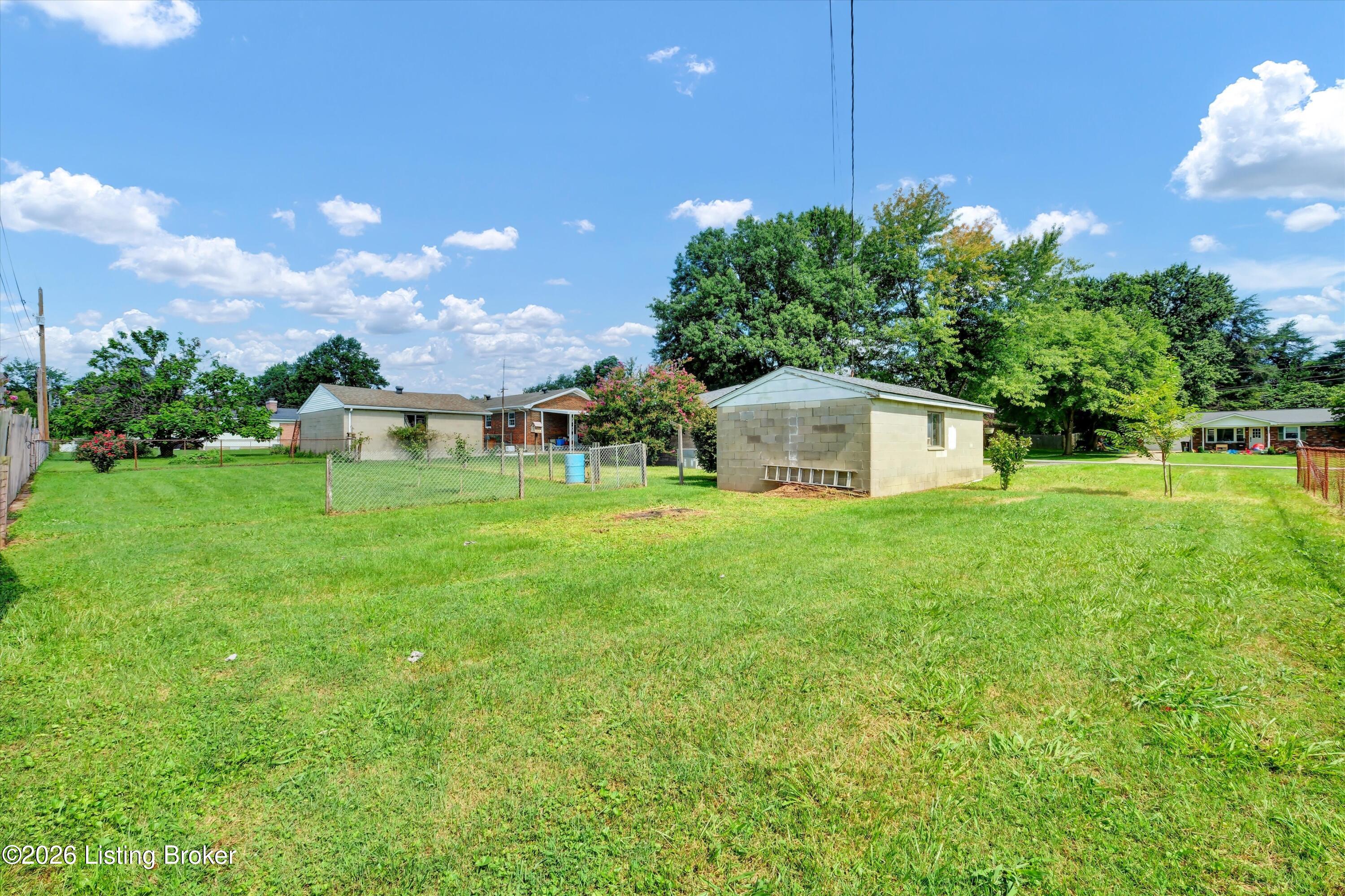 213 Pebblebrook Dr Property Photo 27