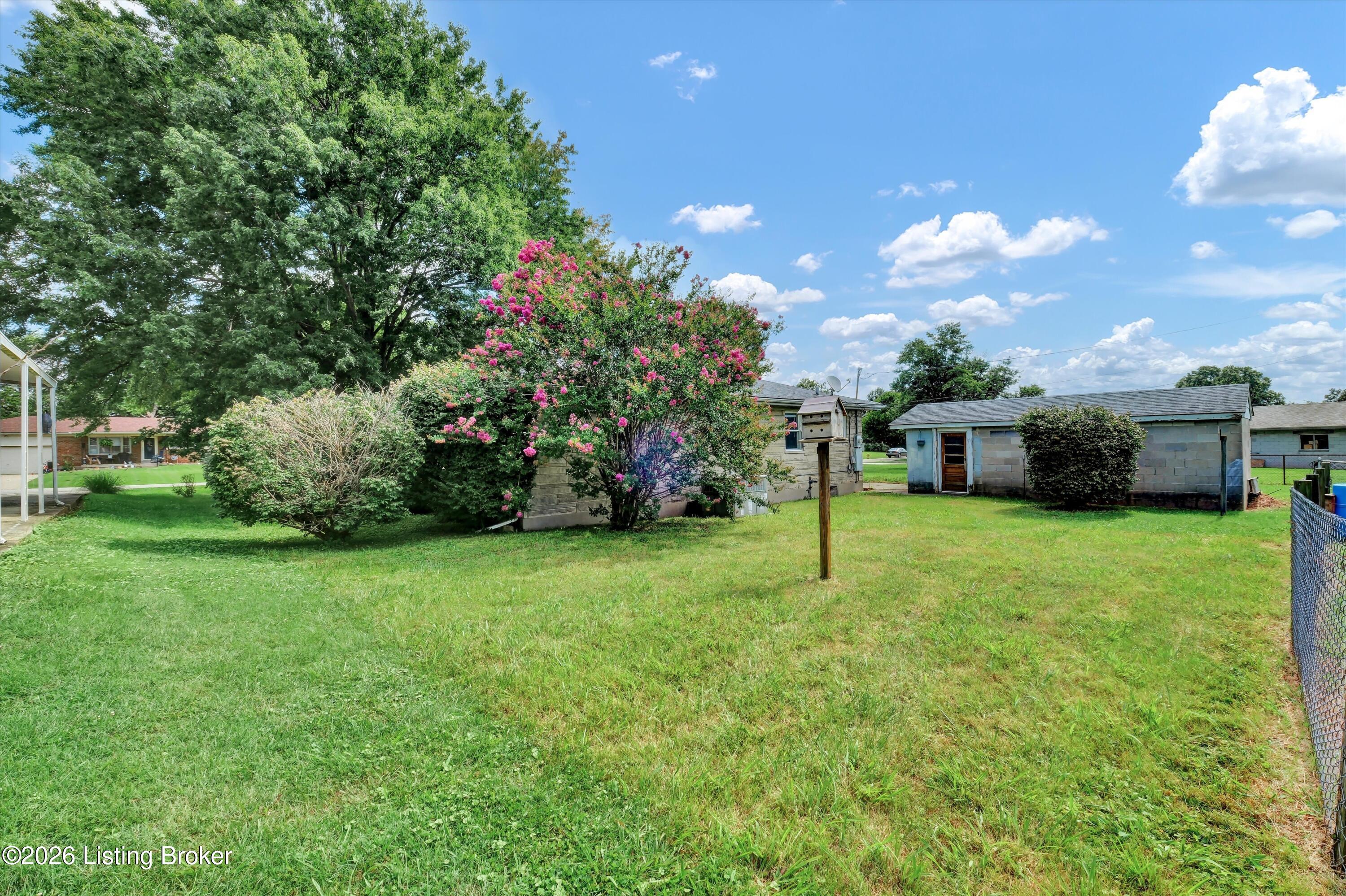 213 Pebblebrook Dr Property Photo 29