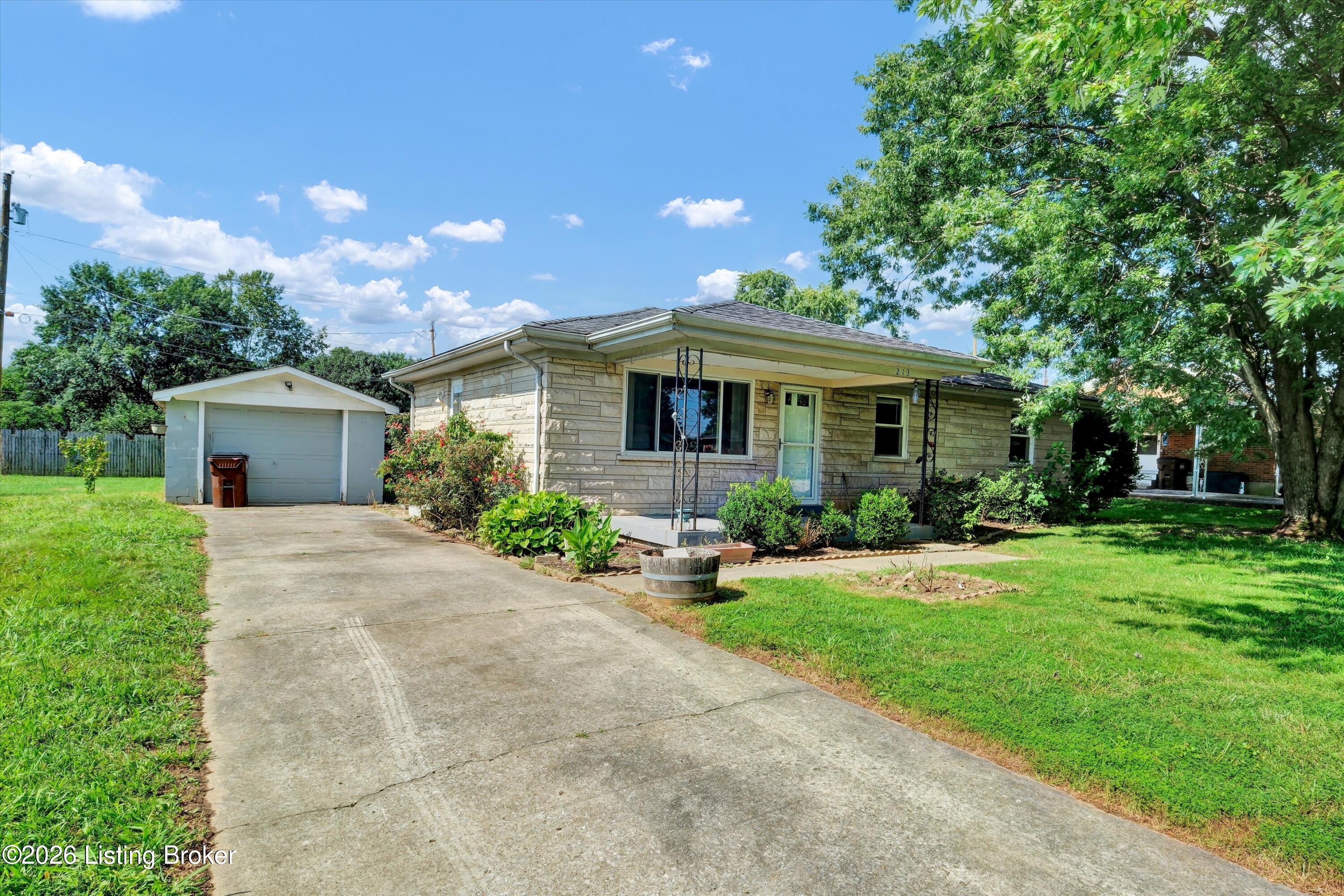 213 Pebblebrook Dr Property Photo 40