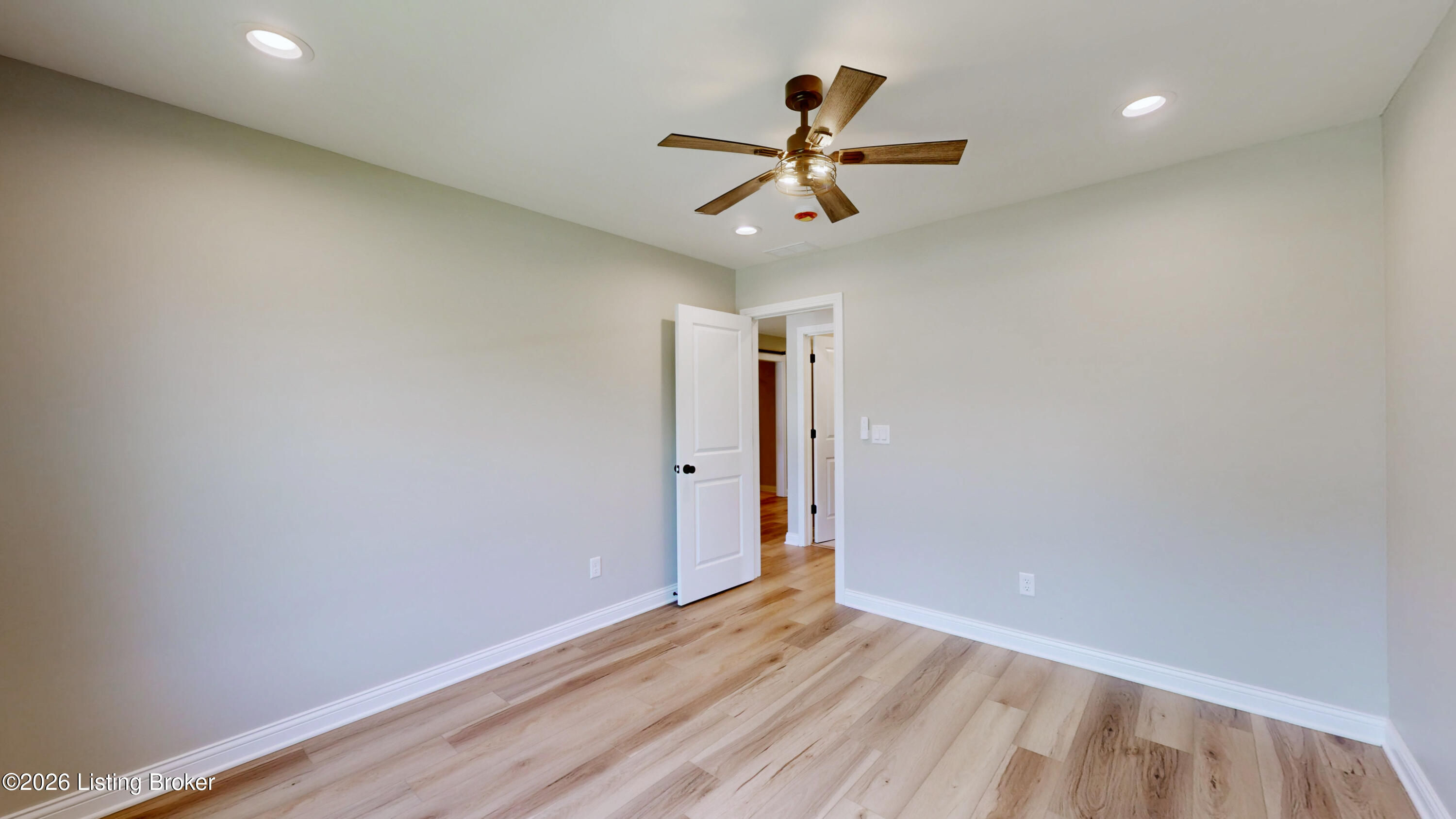 8207 Roseborough Rd Property Photo 13