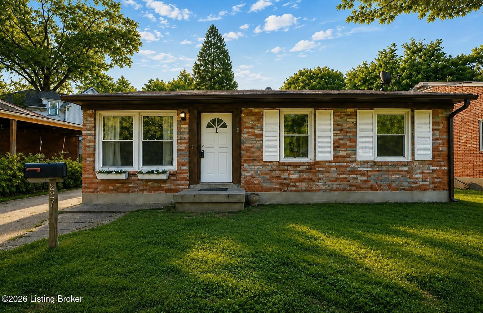 227 Blackburn Ave Property Photo 1