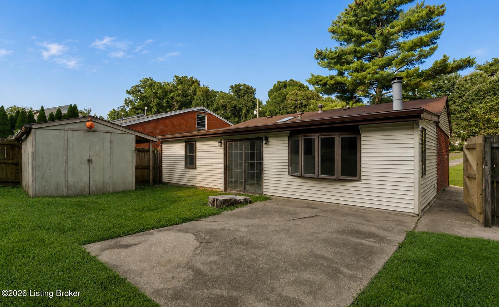 227 Blackburn Ave Property Photo 42