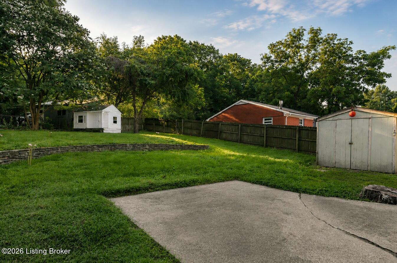 227 Blackburn Ave Property Photo 43