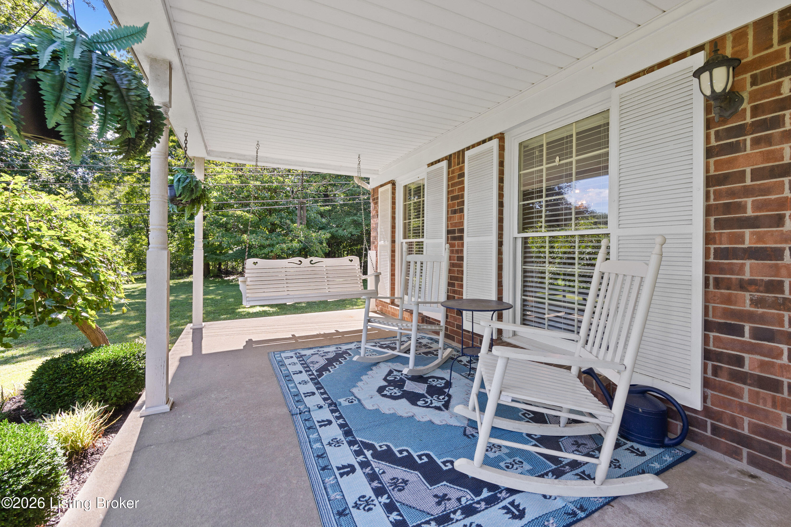 574 Pine Creek Rd Property Photo 2