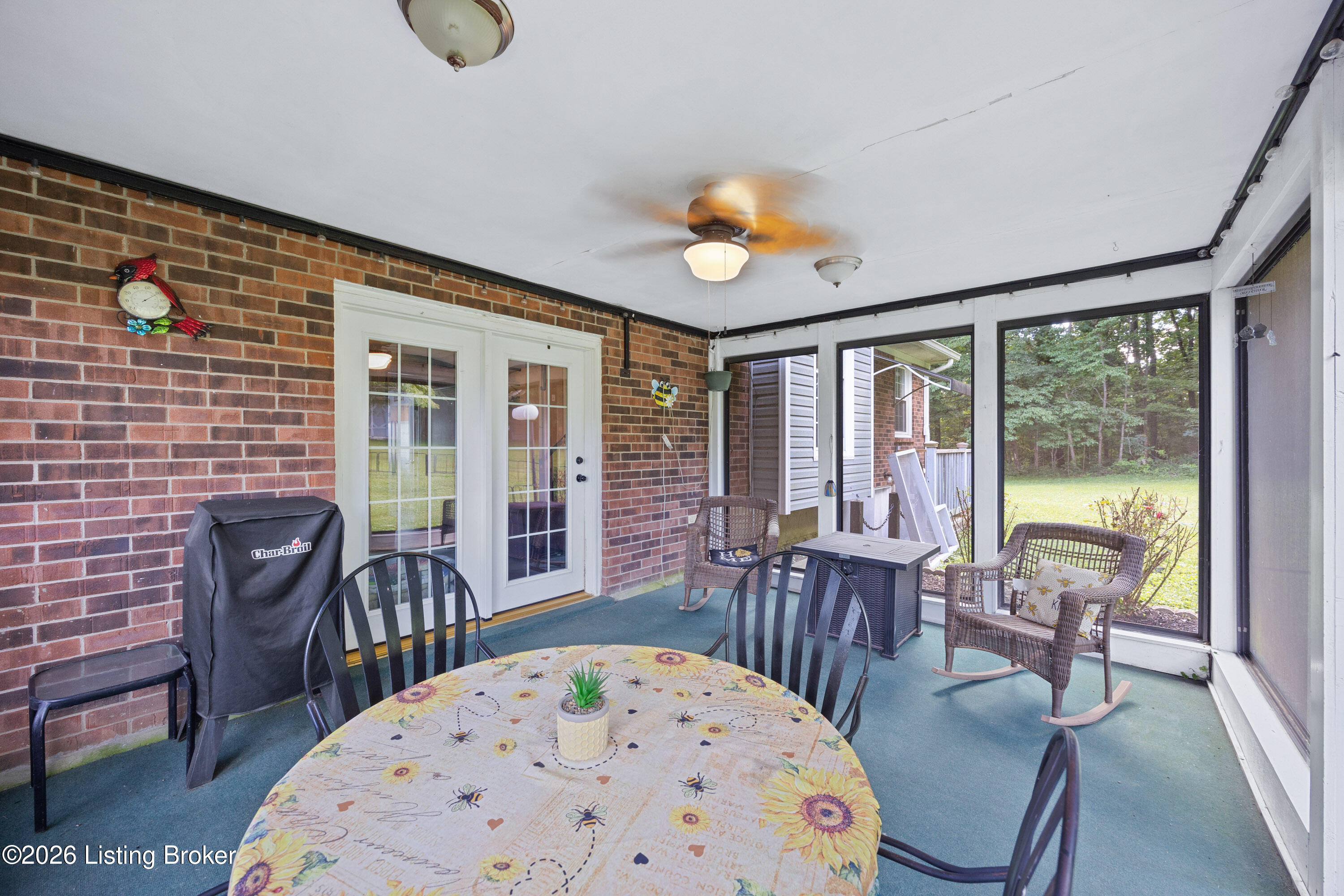 574 Pine Creek Rd Property Photo 23