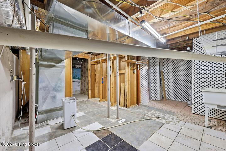 1920 Glensboro Rd Property Photo 34