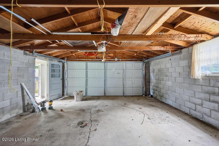 1920 Glensboro Rd Property Photo 56