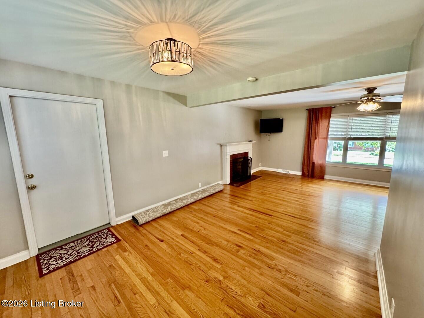 307 W Virginia Ave Property Photo 10