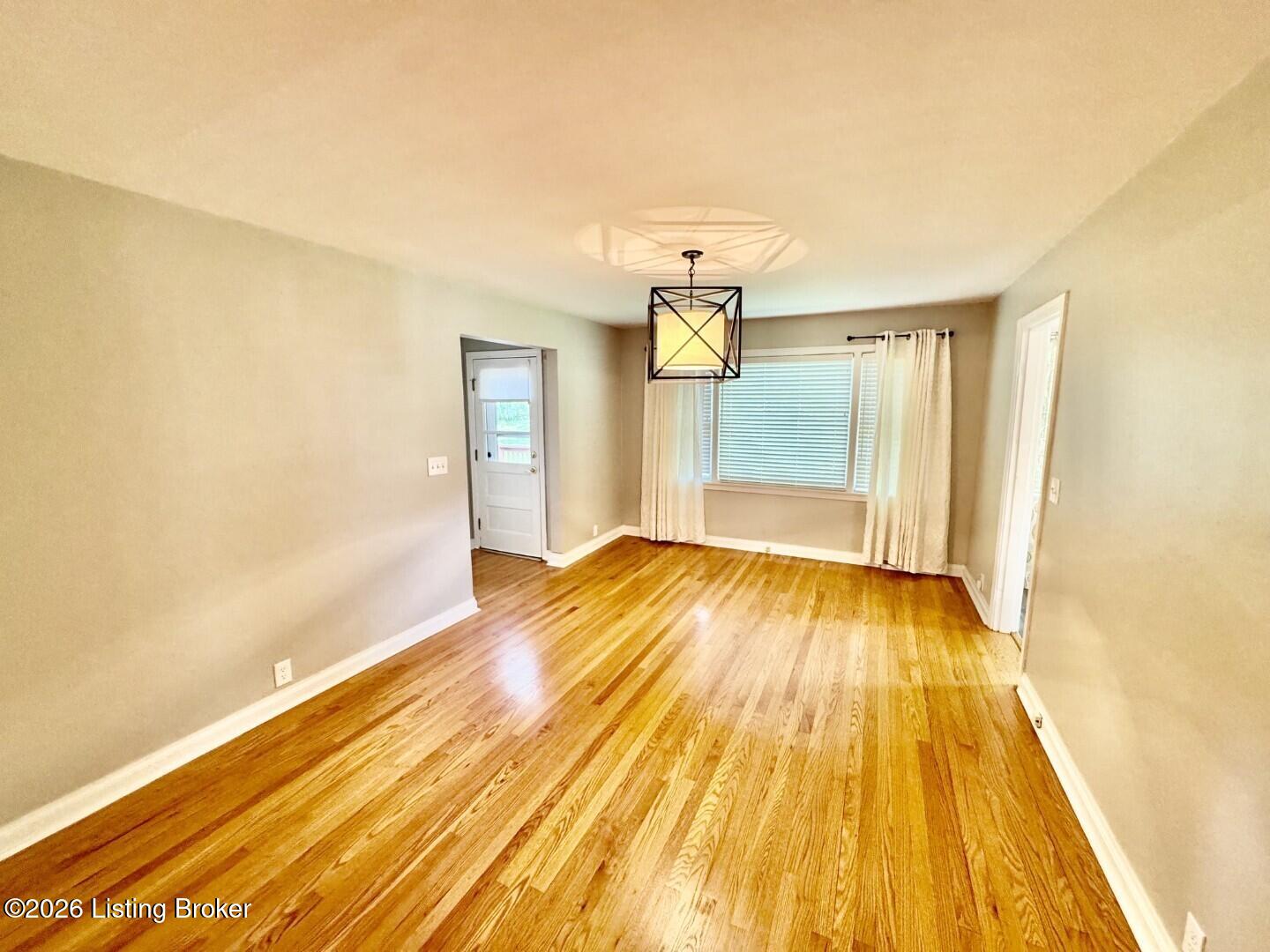 307 W Virginia Ave Property Photo 12
