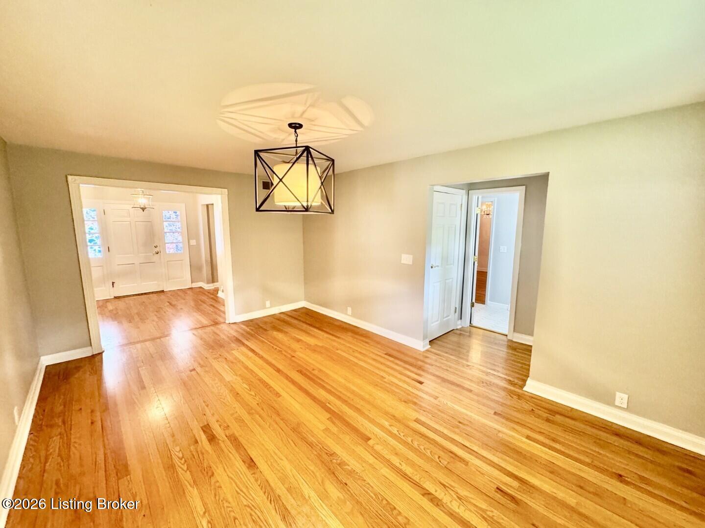 307 W Virginia Ave Property Photo 13