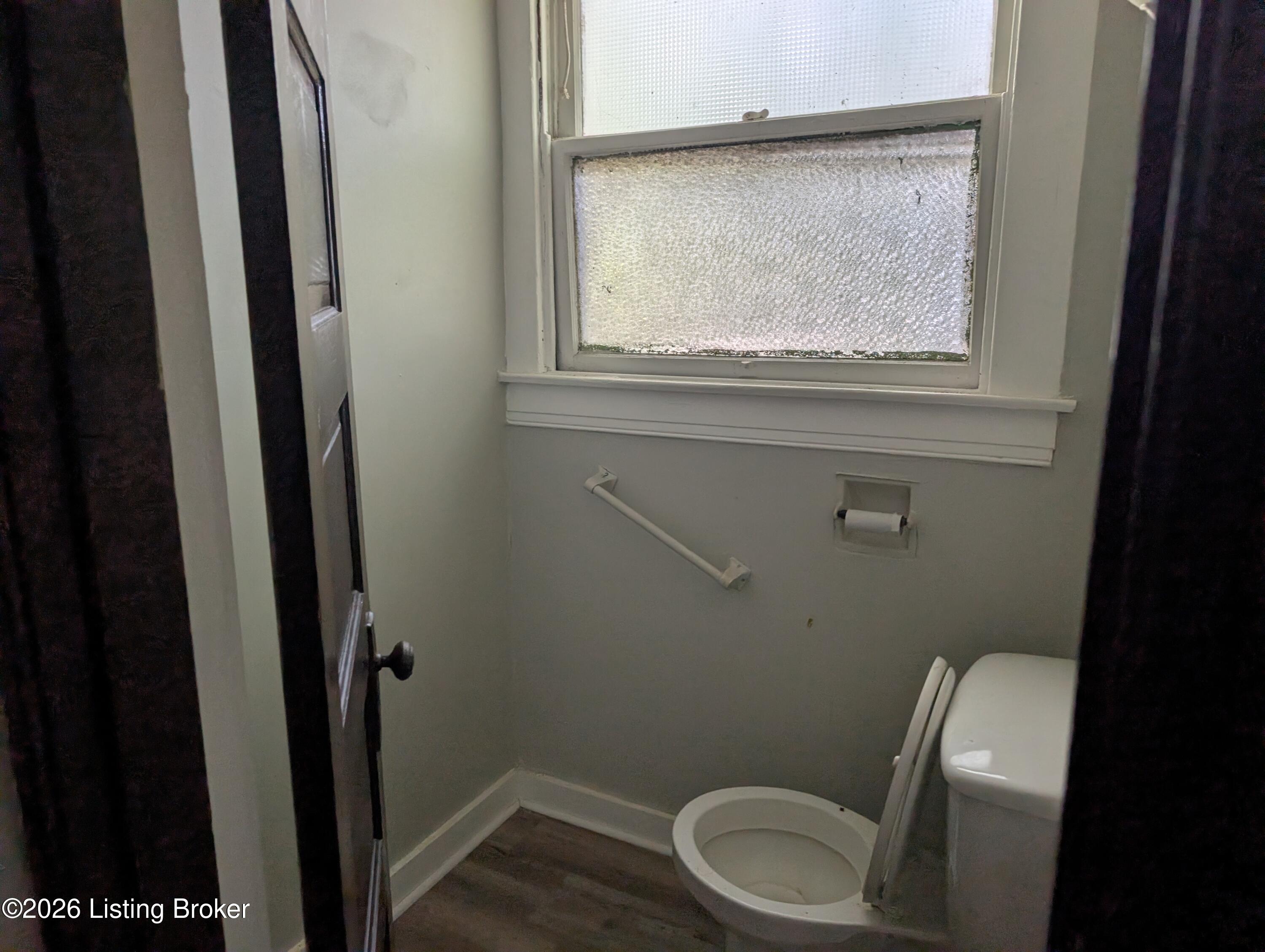 676 Cecil Ave Property Photo 13