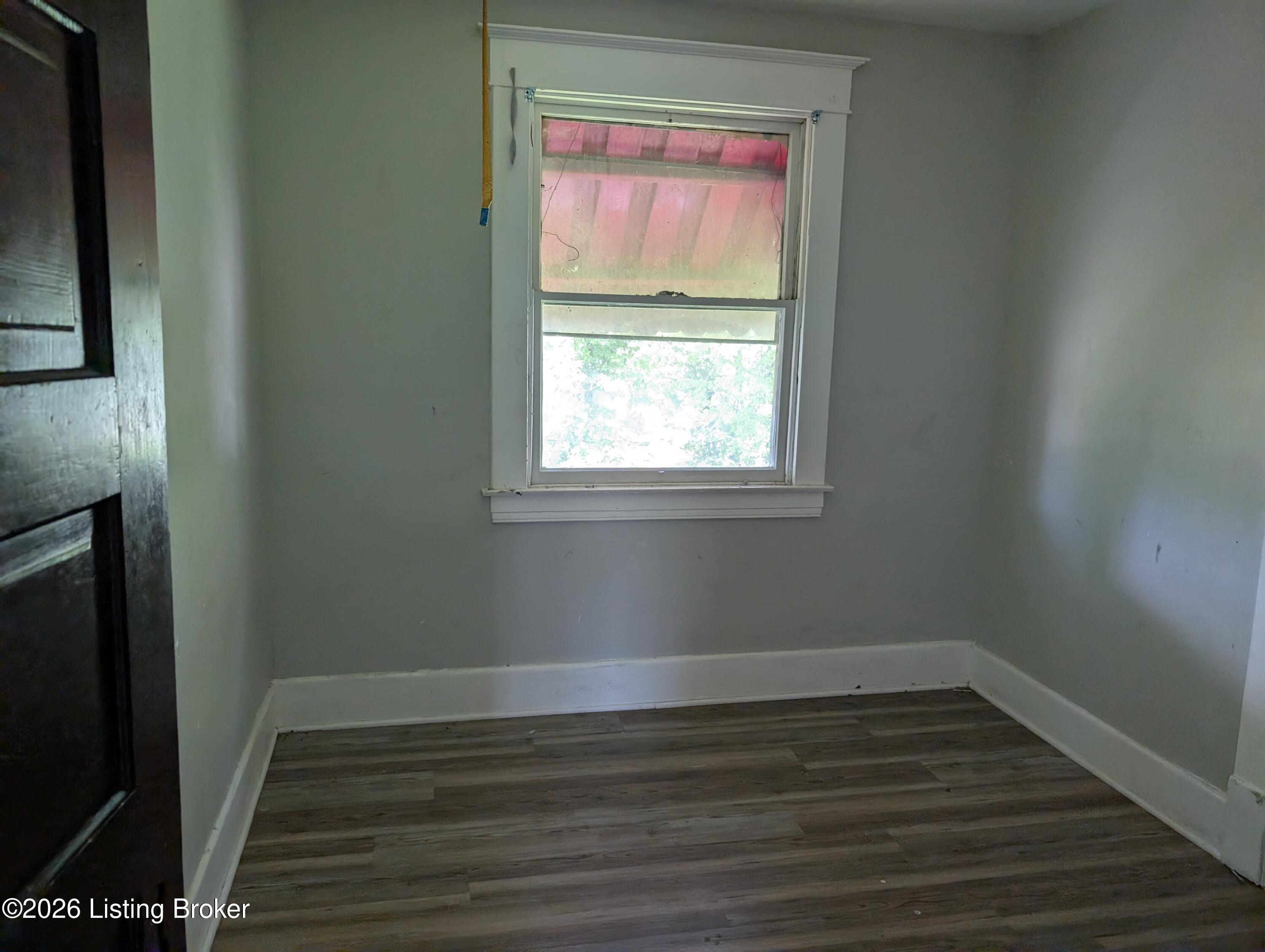 676 Cecil Ave Property Photo 14