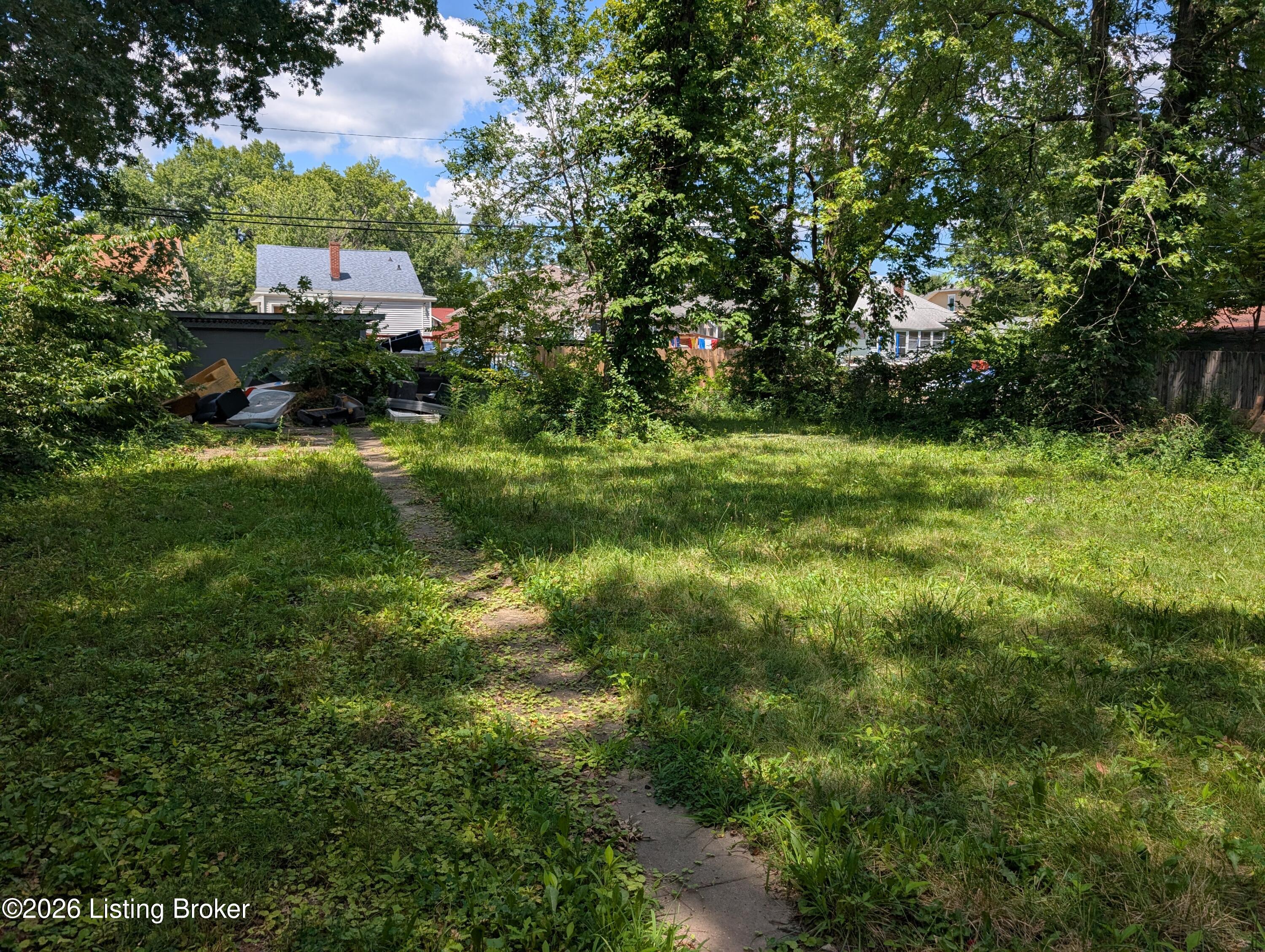 676 Cecil Ave Property Photo 17