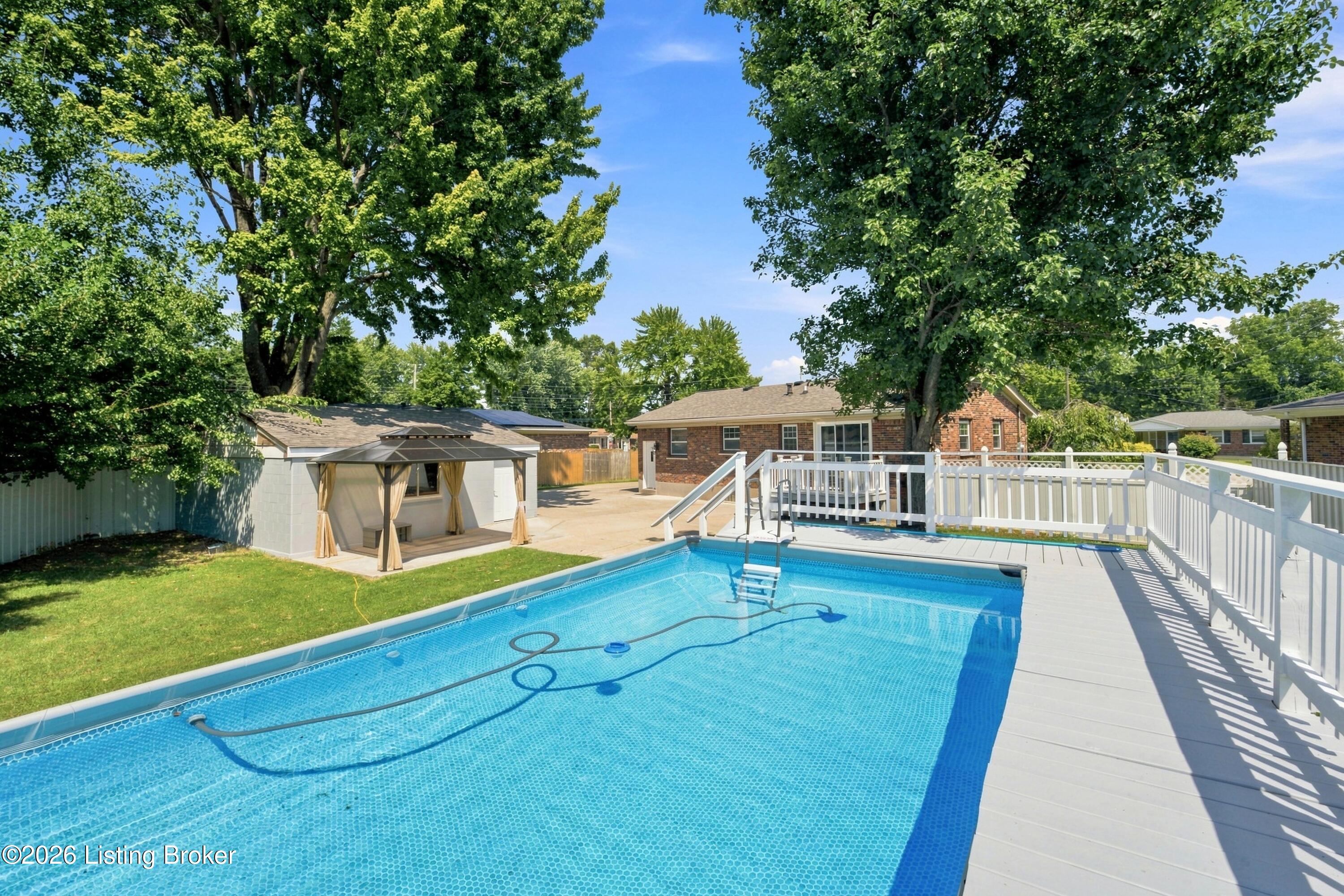 6802 Tropic Ct Property Photo 7