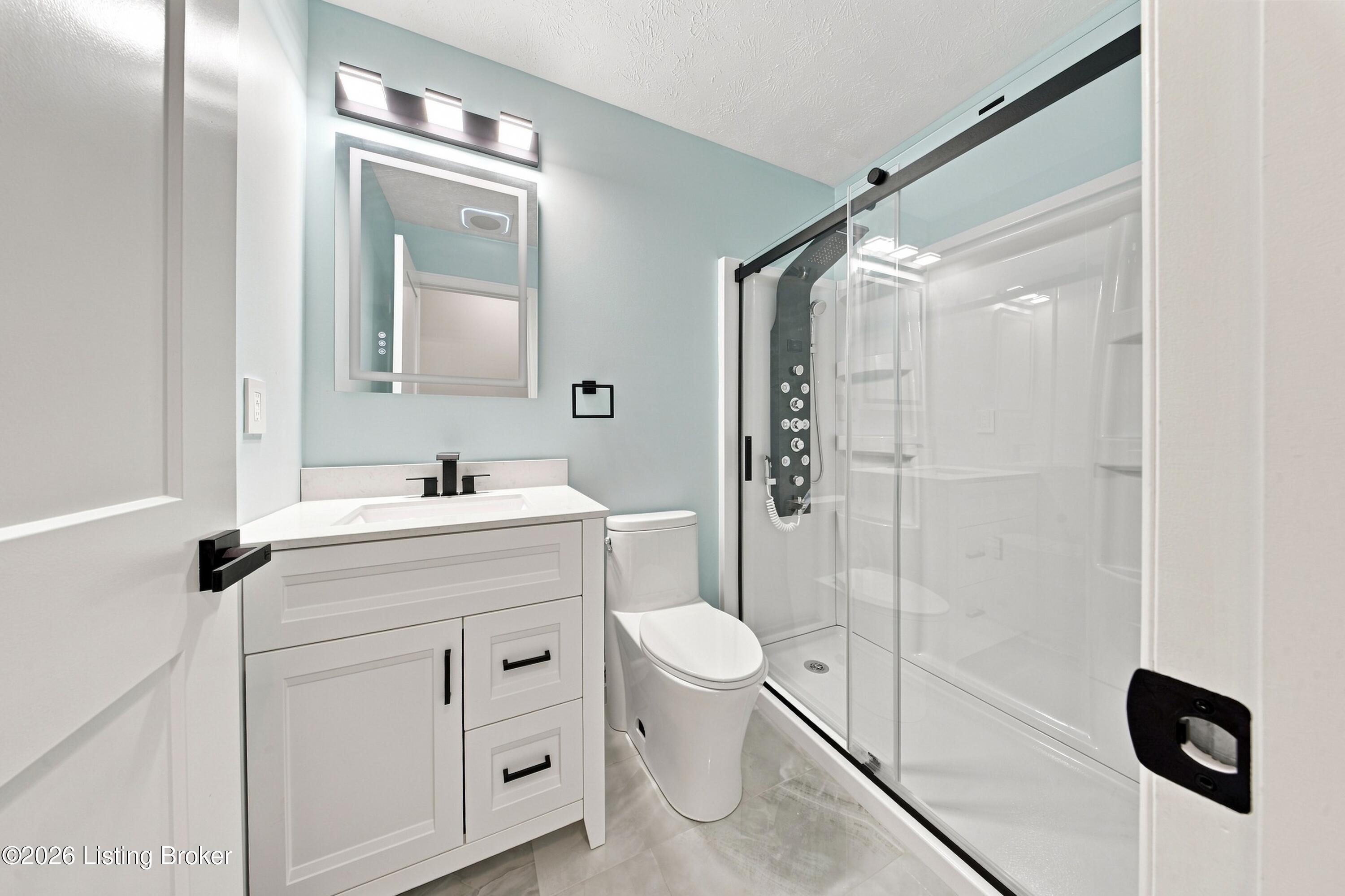 6802 Tropic Ct Property Photo 10