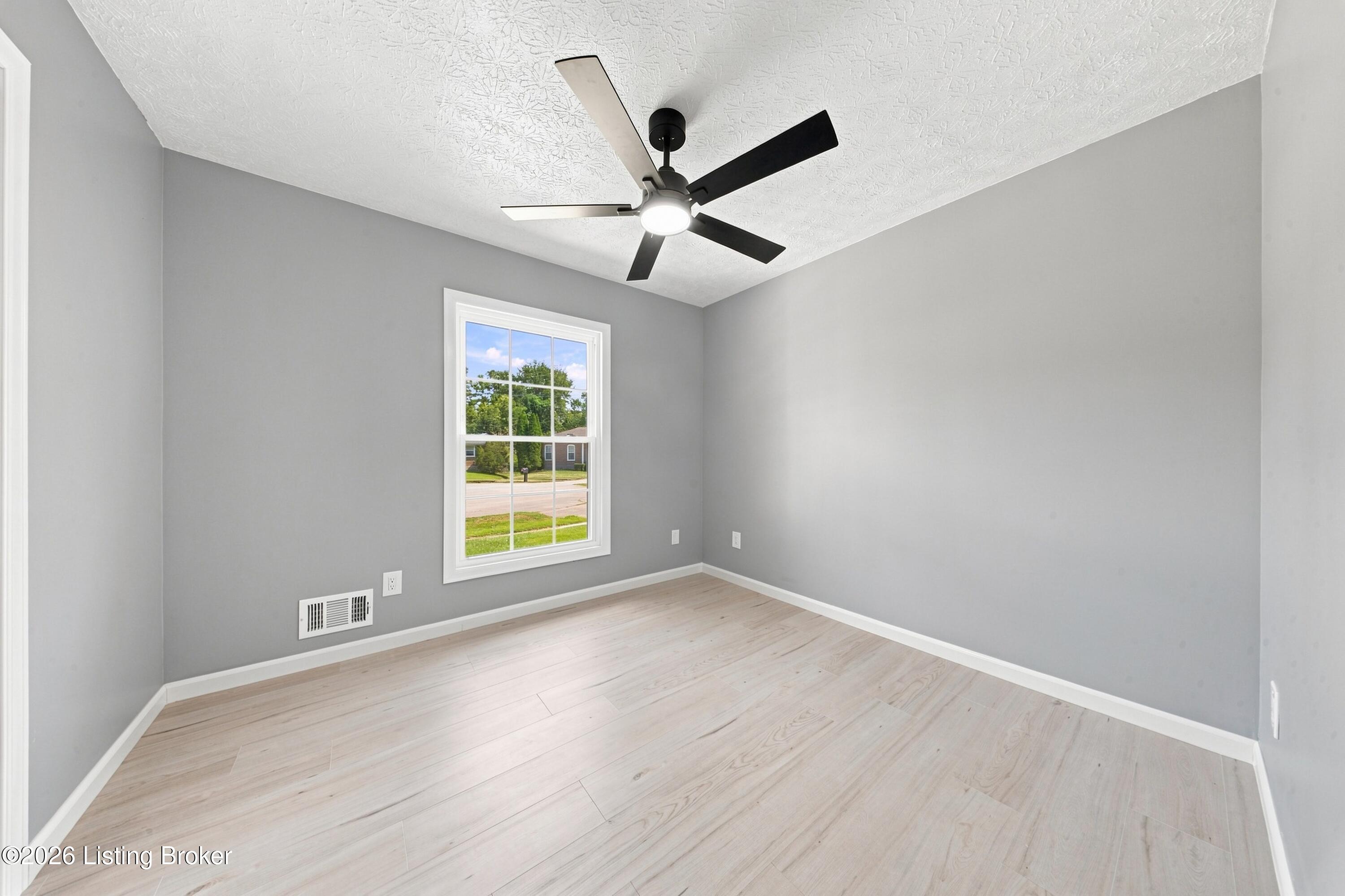 6802 Tropic Ct Property Photo 18