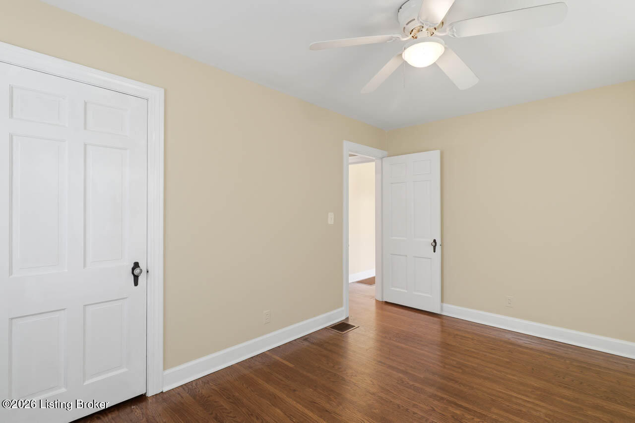243 Fairfax Ave Property Photo 19