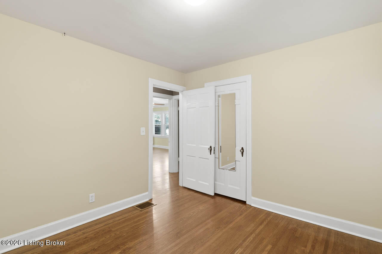 243 Fairfax Ave Property Photo 21