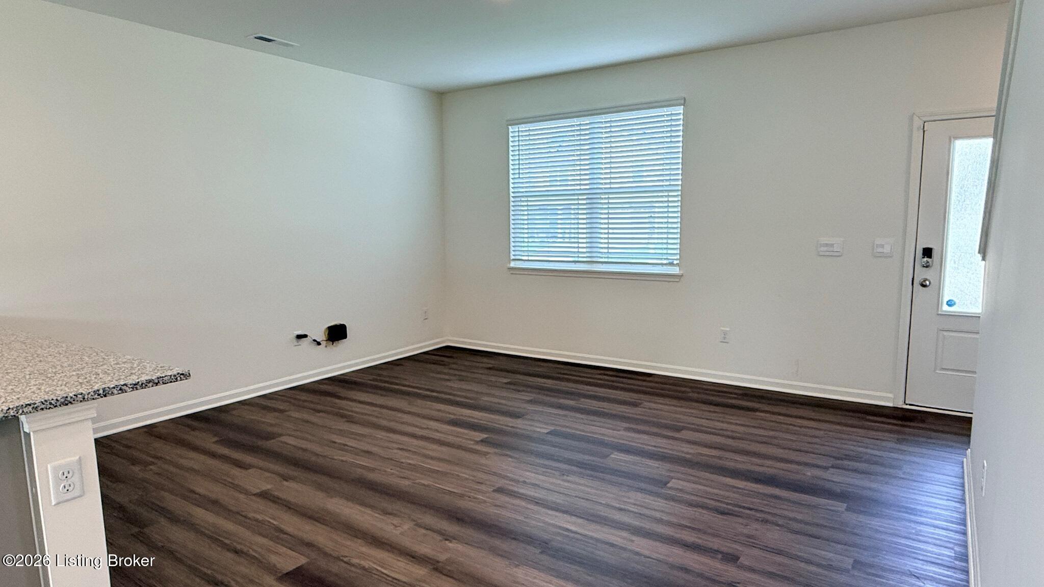 3507 Laura Dr Property Photo 5