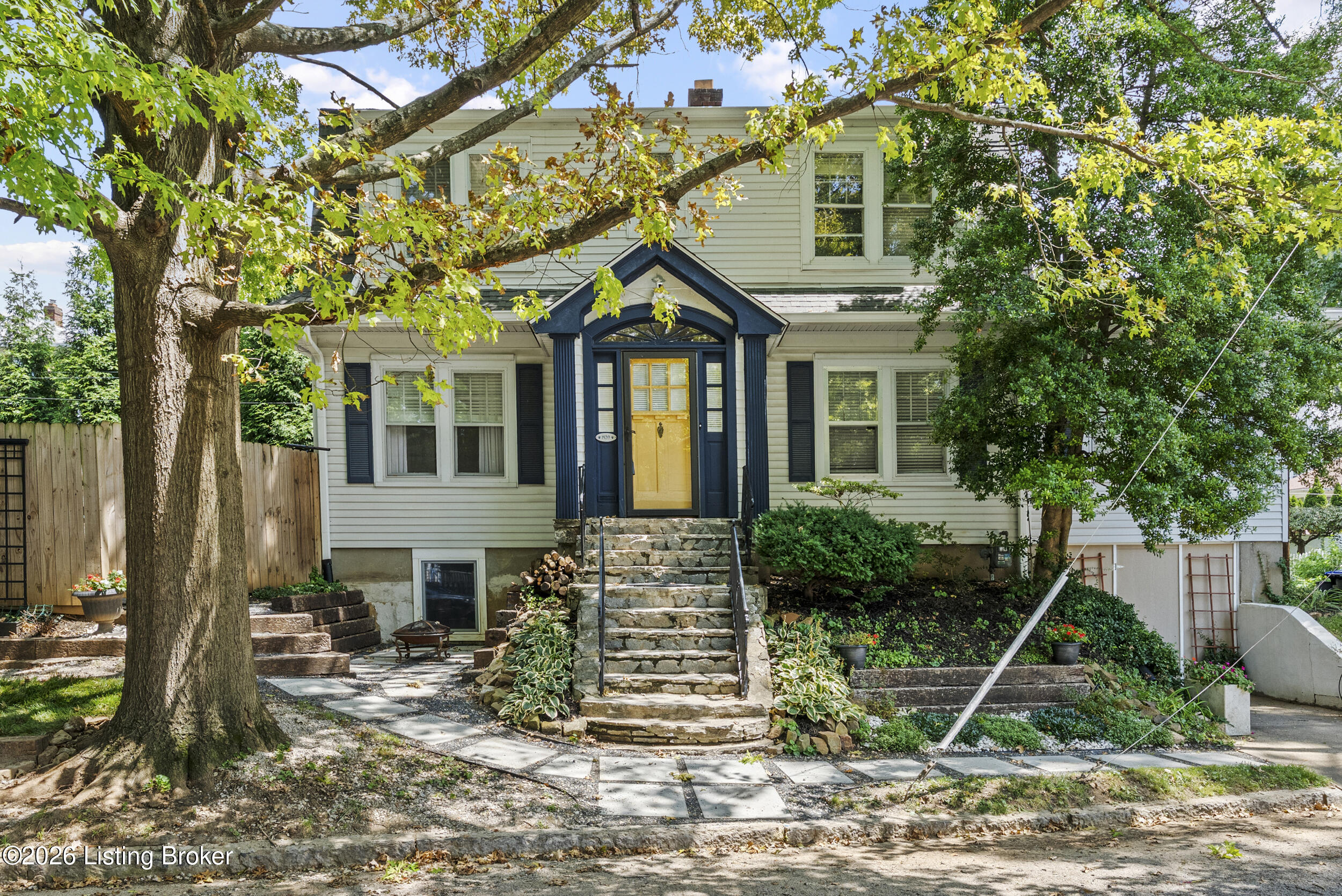 1439 Quadrant Ave Property Photo 1