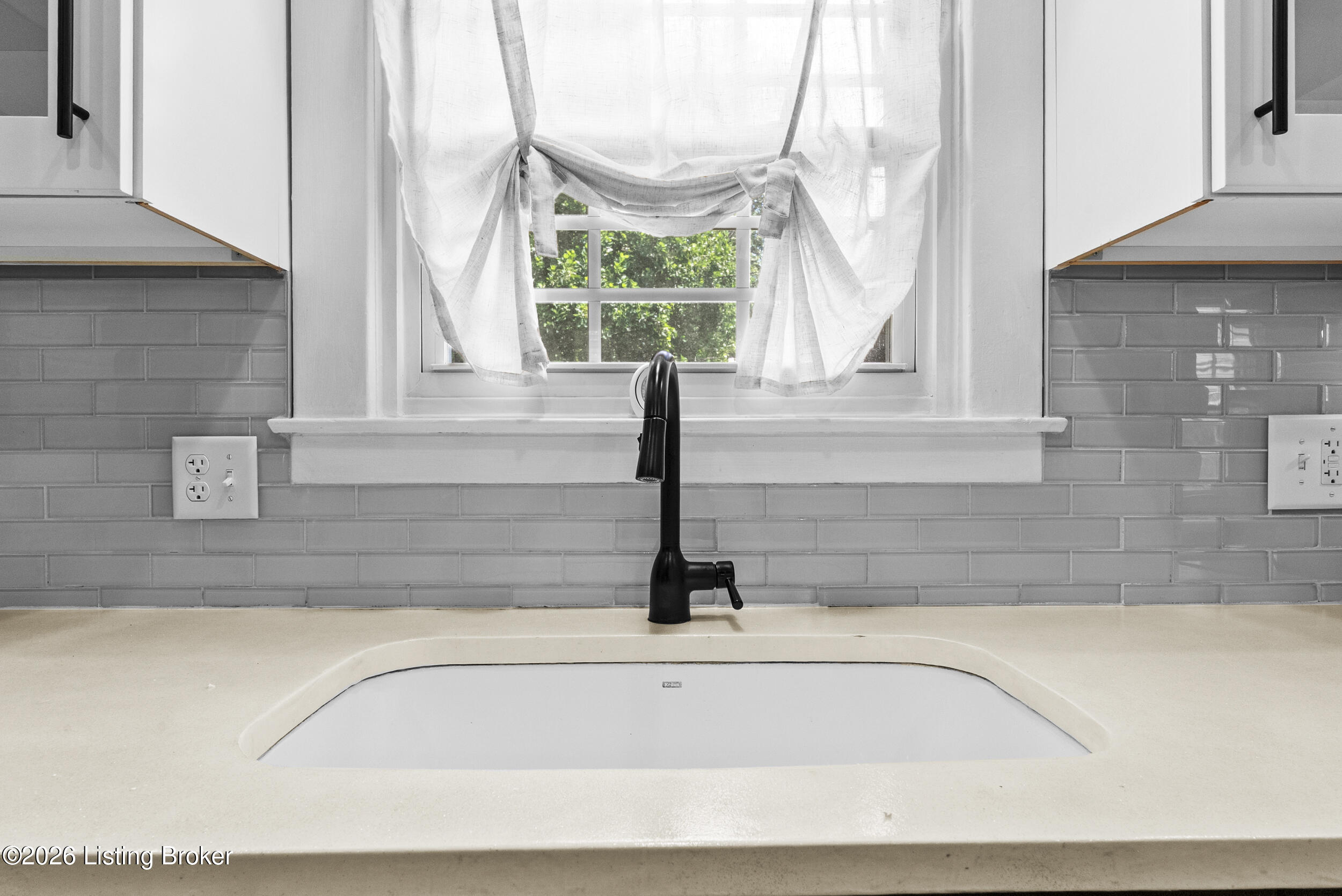 1439 Quadrant Ave Property Photo 20