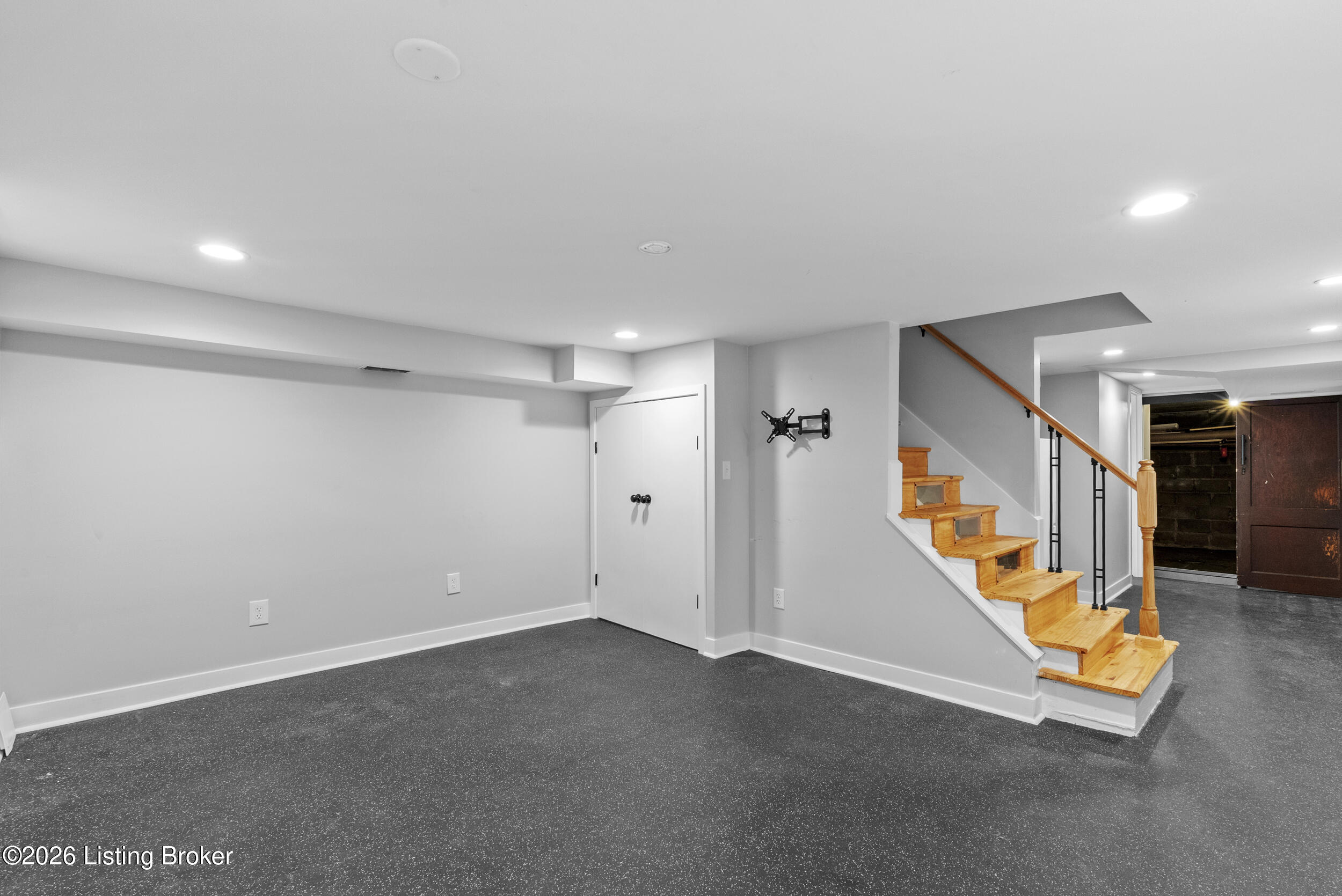 1439 Quadrant Ave Property Photo 54