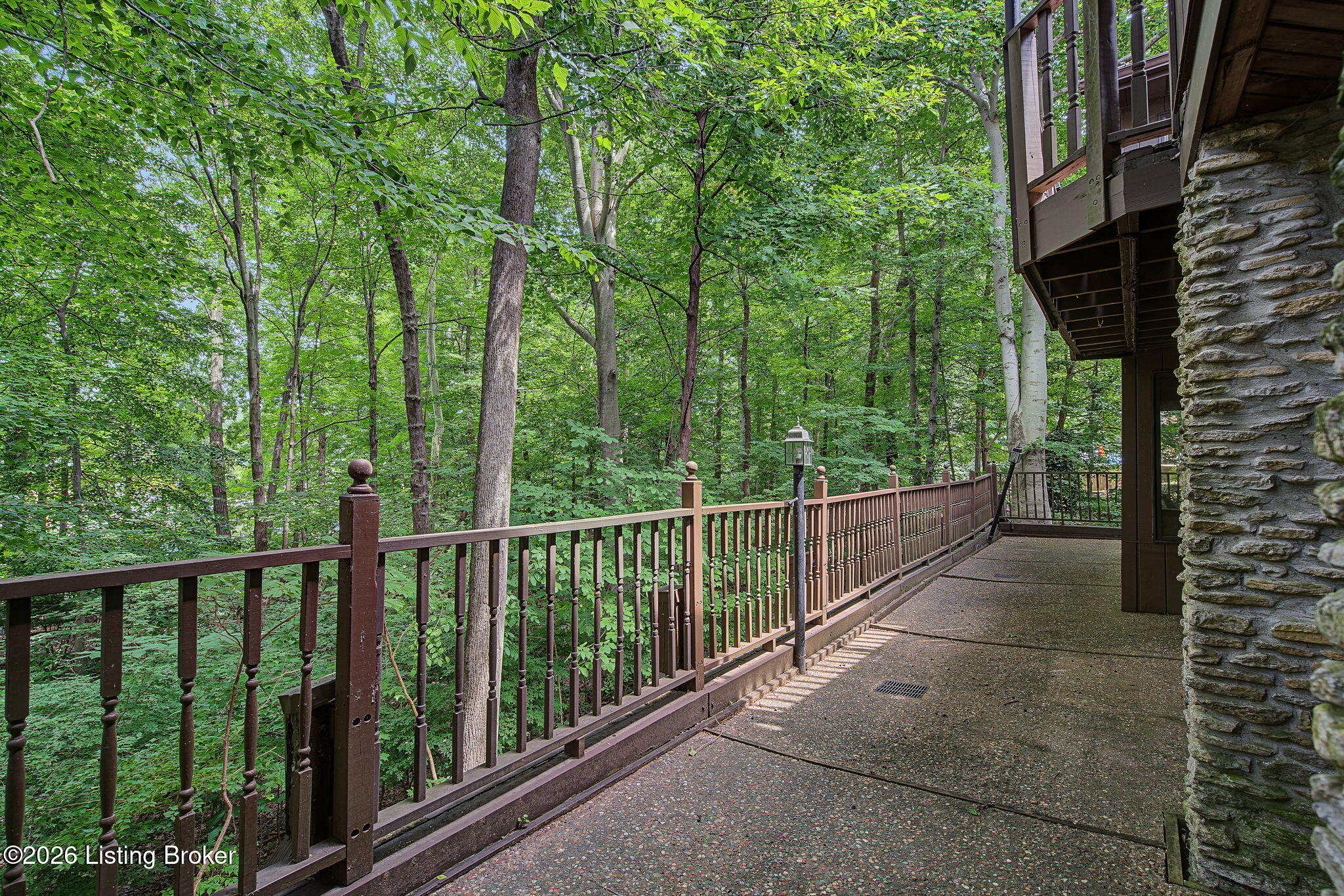8819 Mountain Brook Dr Property Photo 32