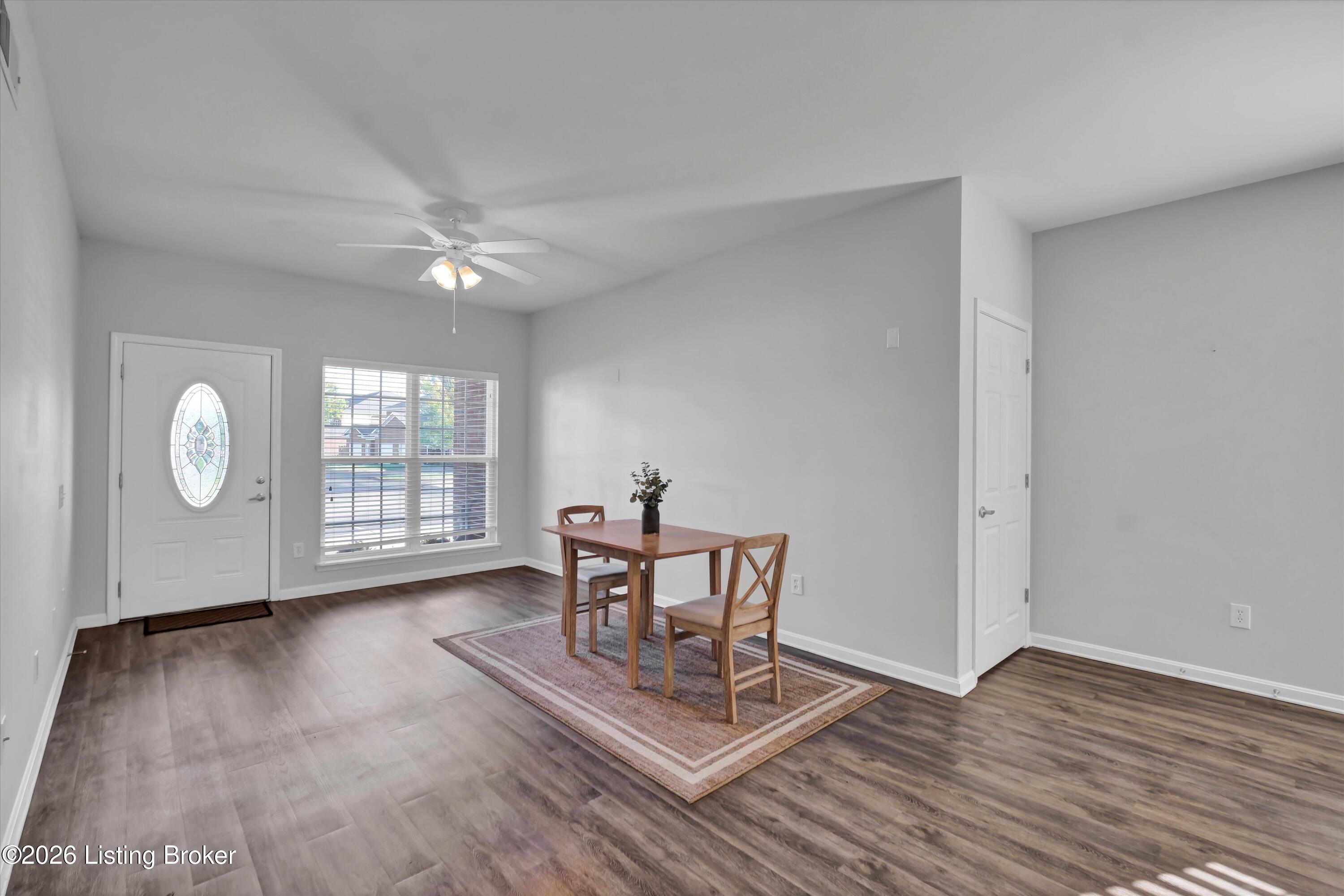 339 S Dorsey Ln Property Photo 18