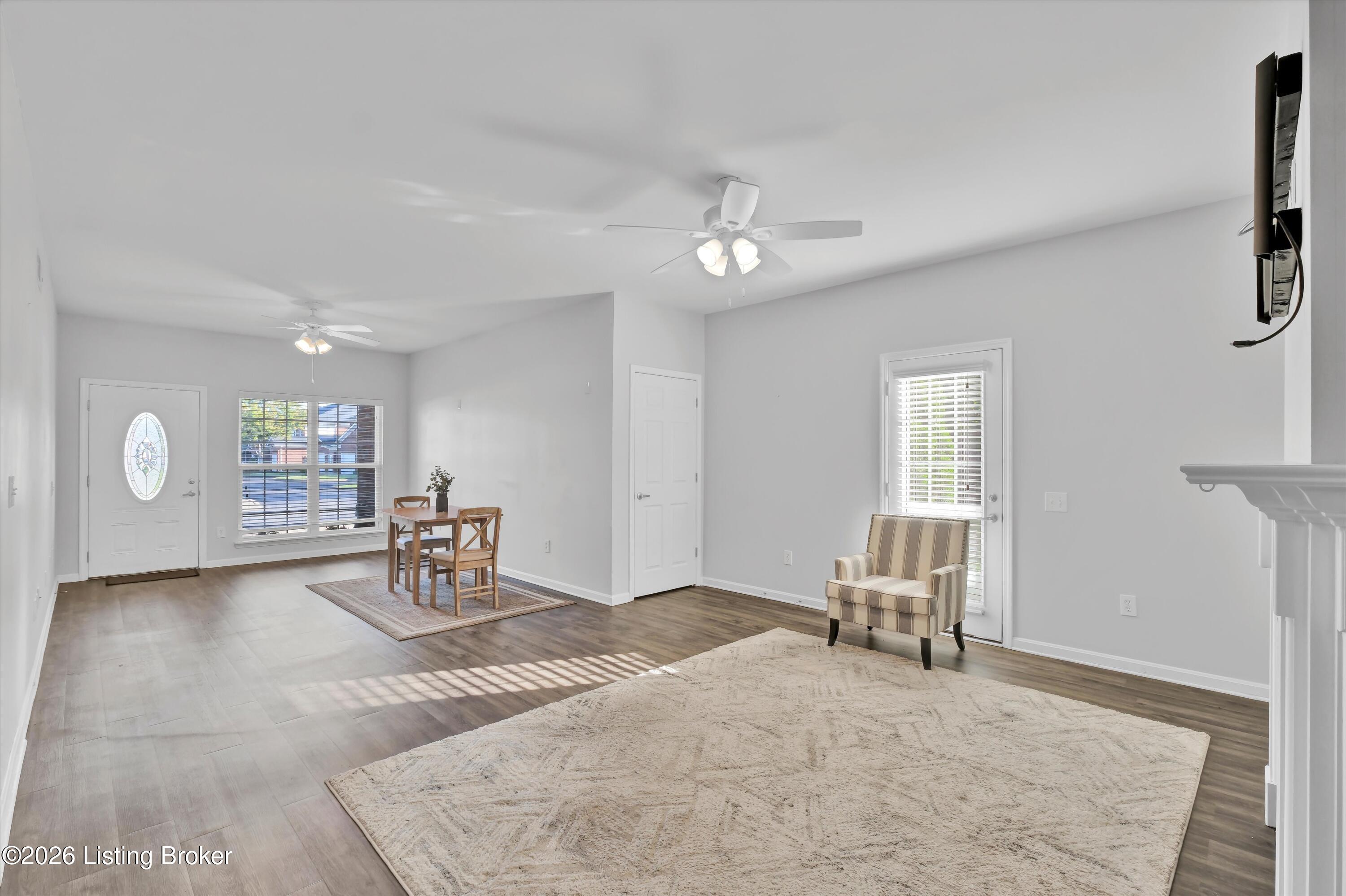 339 S Dorsey Ln Property Photo 22