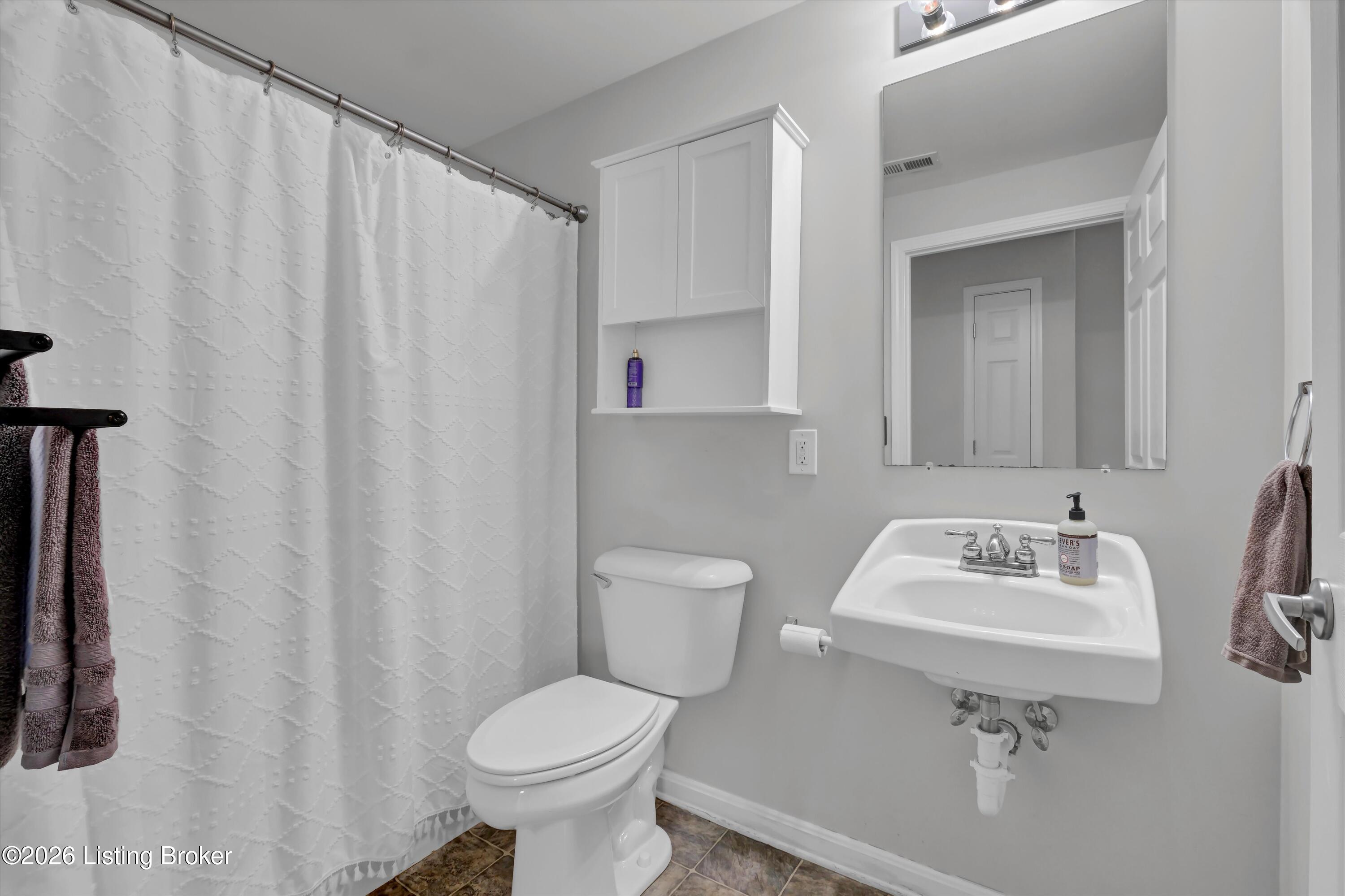 339 S Dorsey Ln Property Photo 29