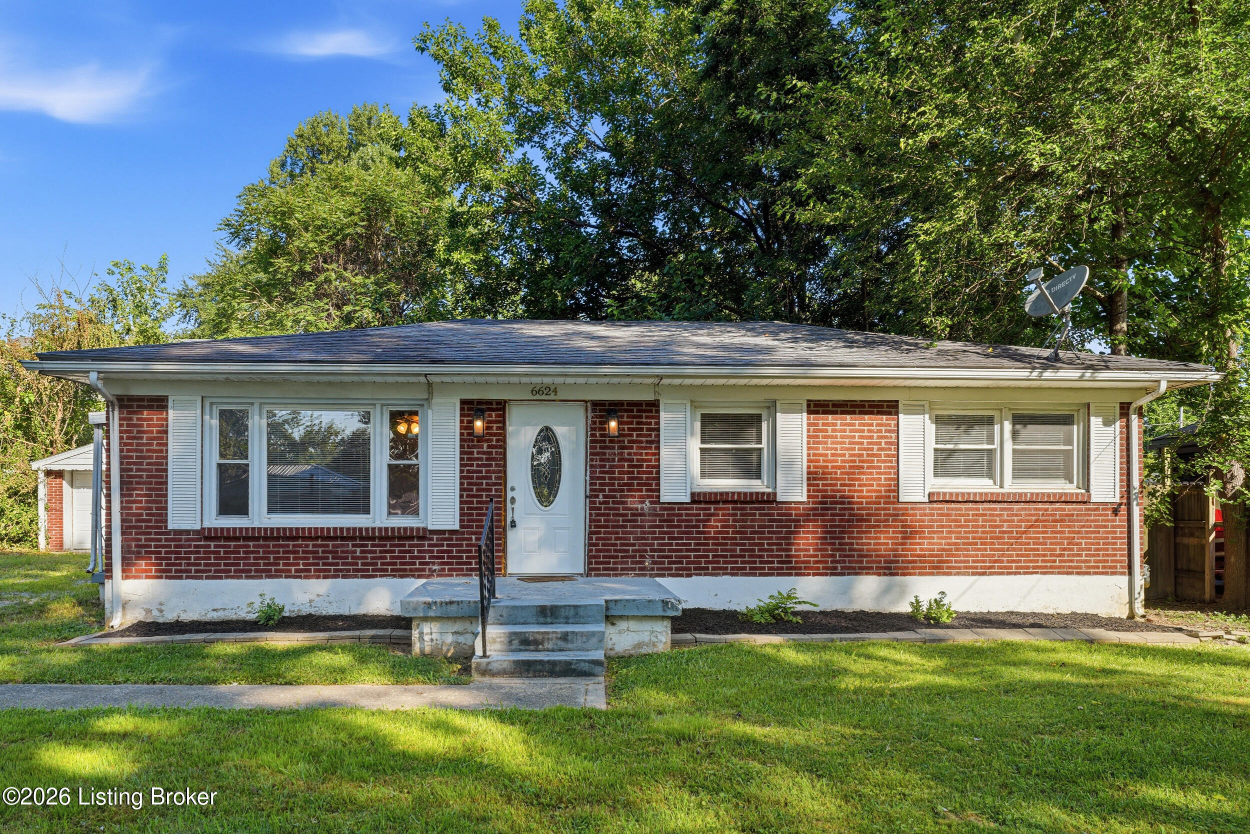 6624 Kenmore Ave Property Photo 1