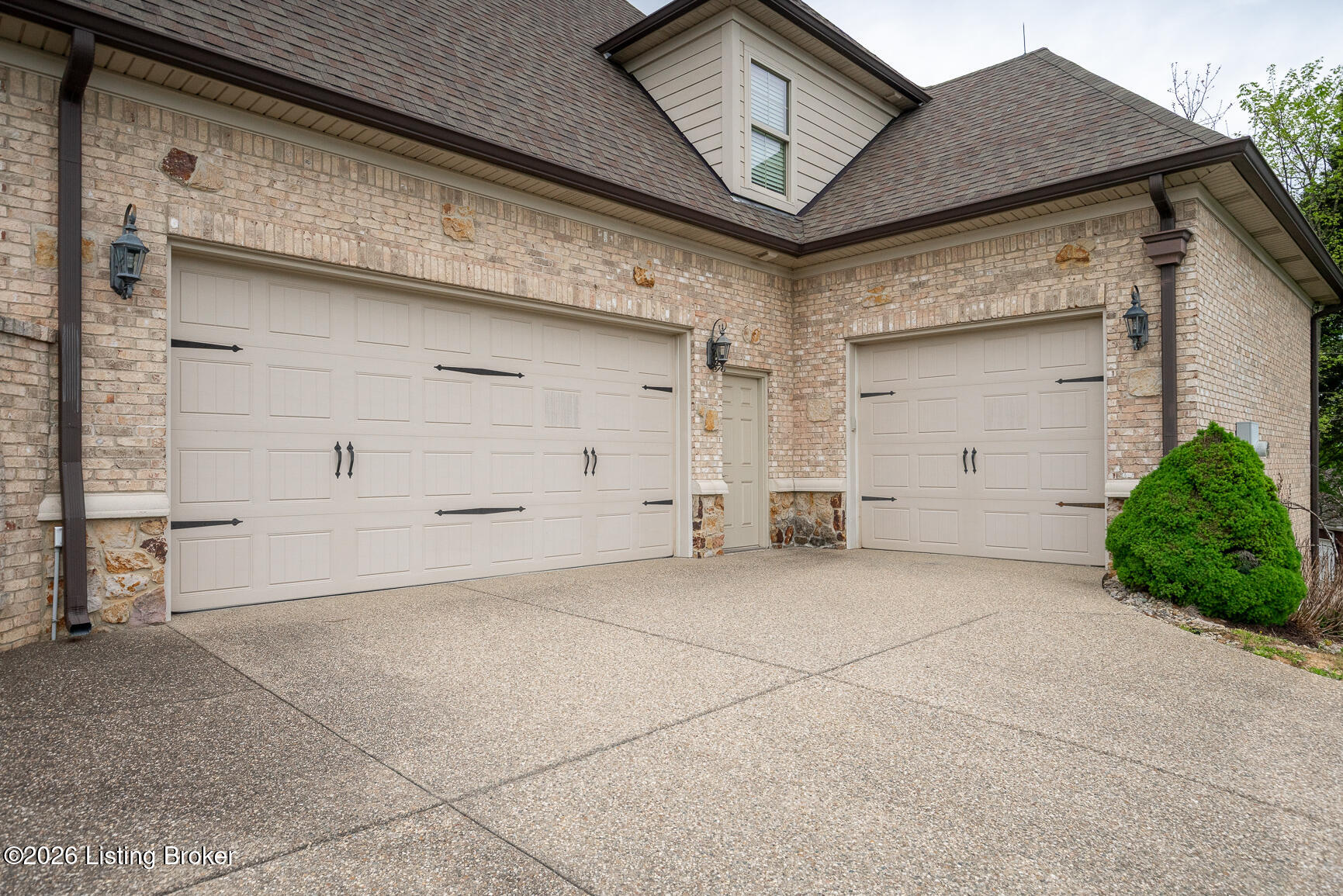 12503 Oakland Hills Trail Property Photo 3