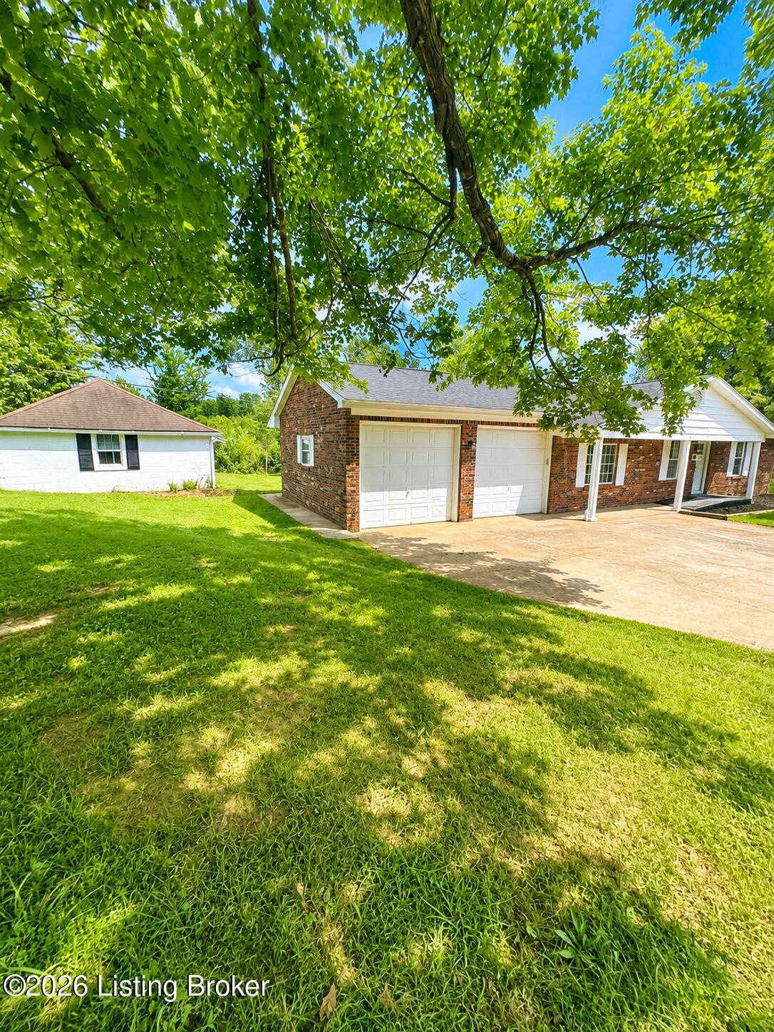 219 Saint Thomas Ct Property Photo 17