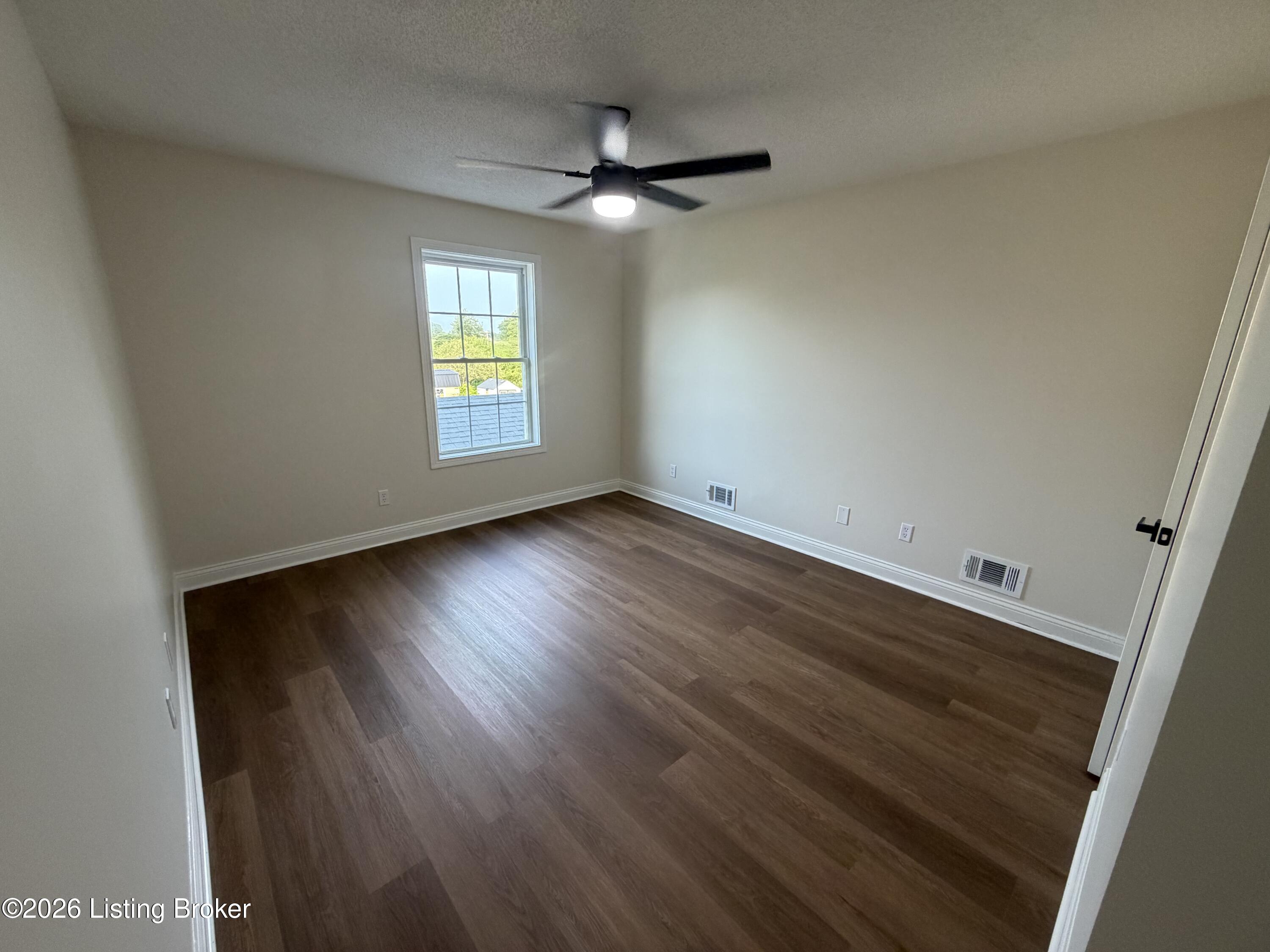 129 Willow Ct Property Photo 22