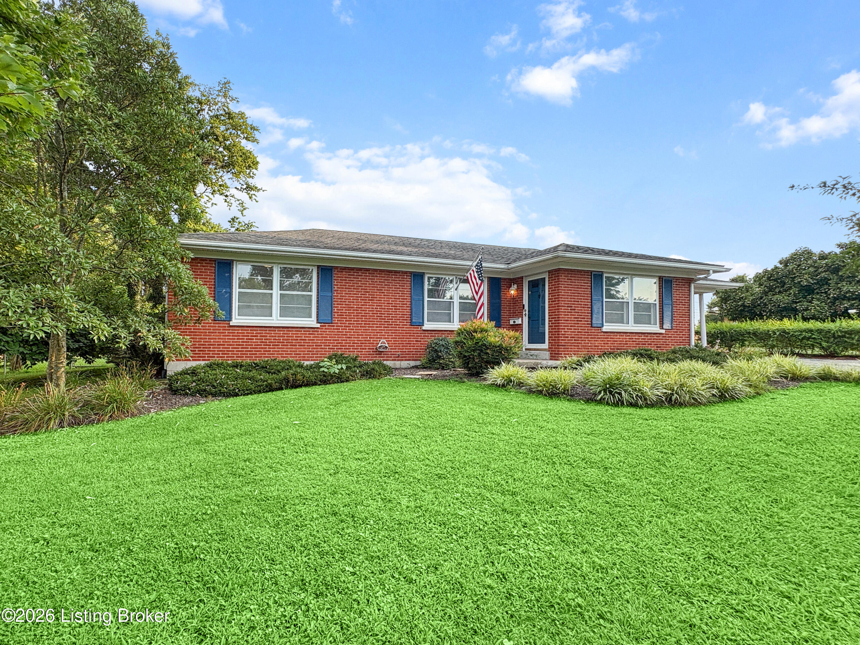 621 Reed Dr Property Photo 3